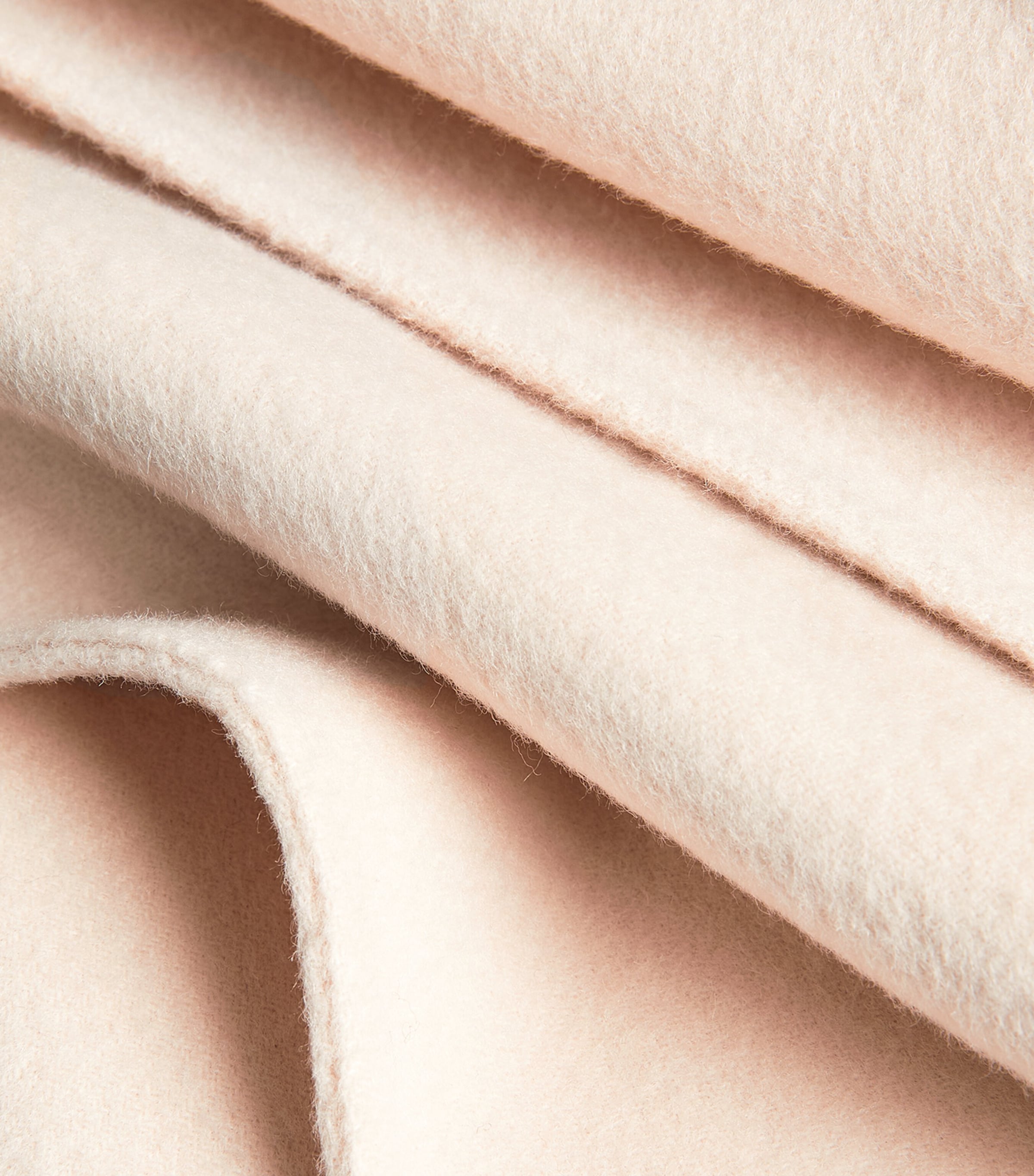 Mink-Pocket Cape A2154 Image 5