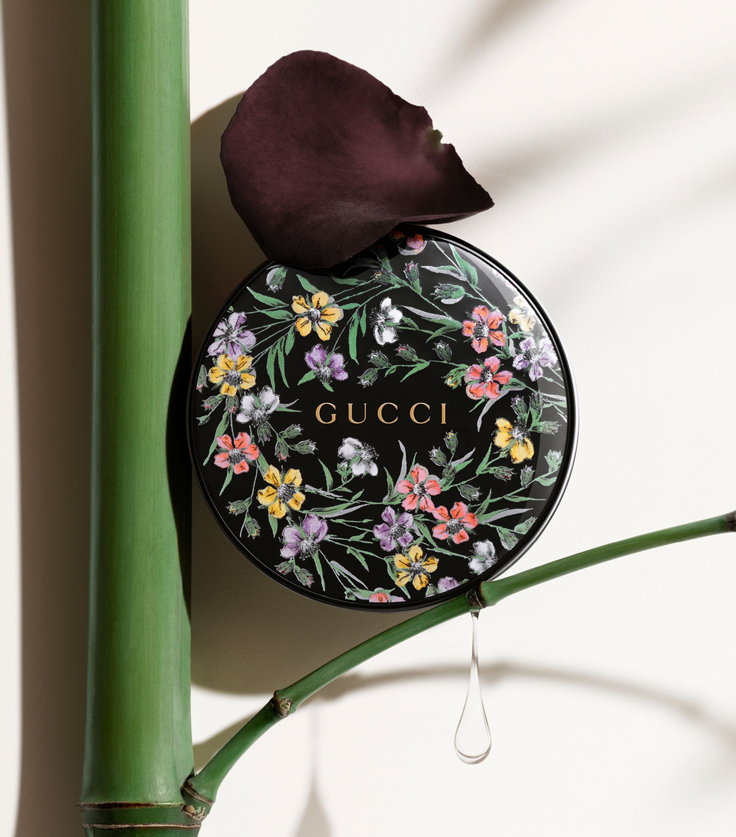 Gucci Éternité de Beauté Cushion Foundation Rg Iv Image 4