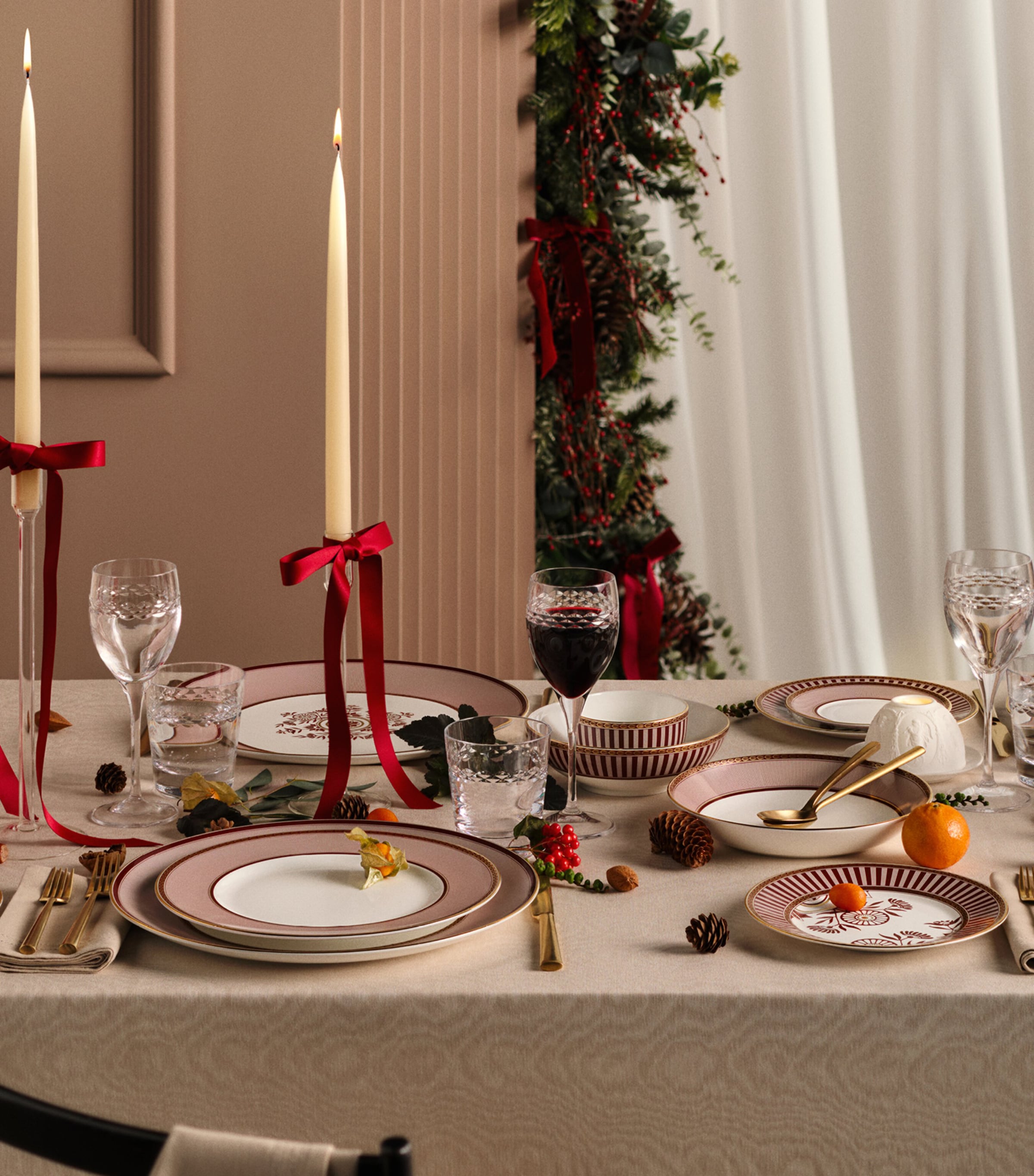 Red Splendour Deep Plate (22cm) RED Image 2