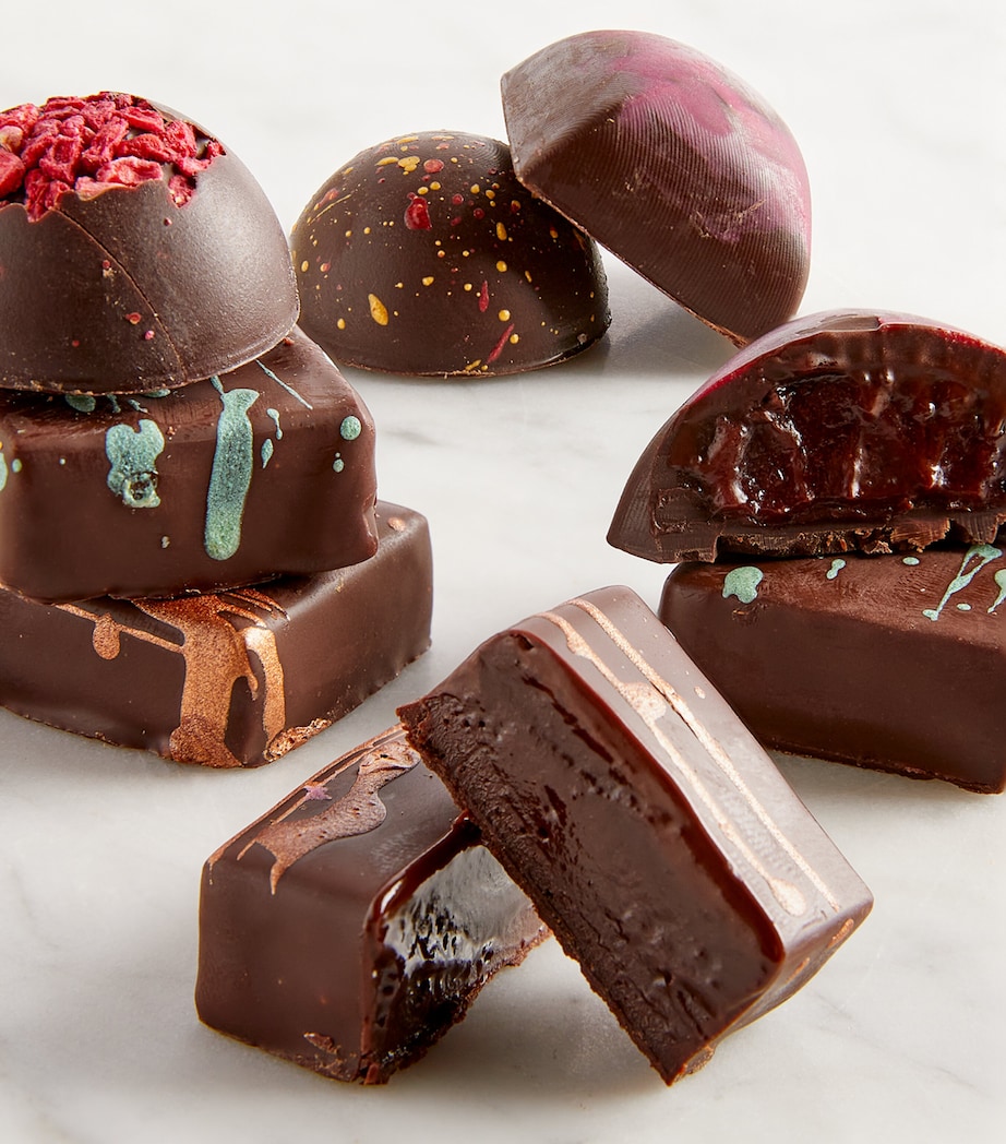 Harrods 25-Piece Dark Chocolate Collection (205g) Image 4
