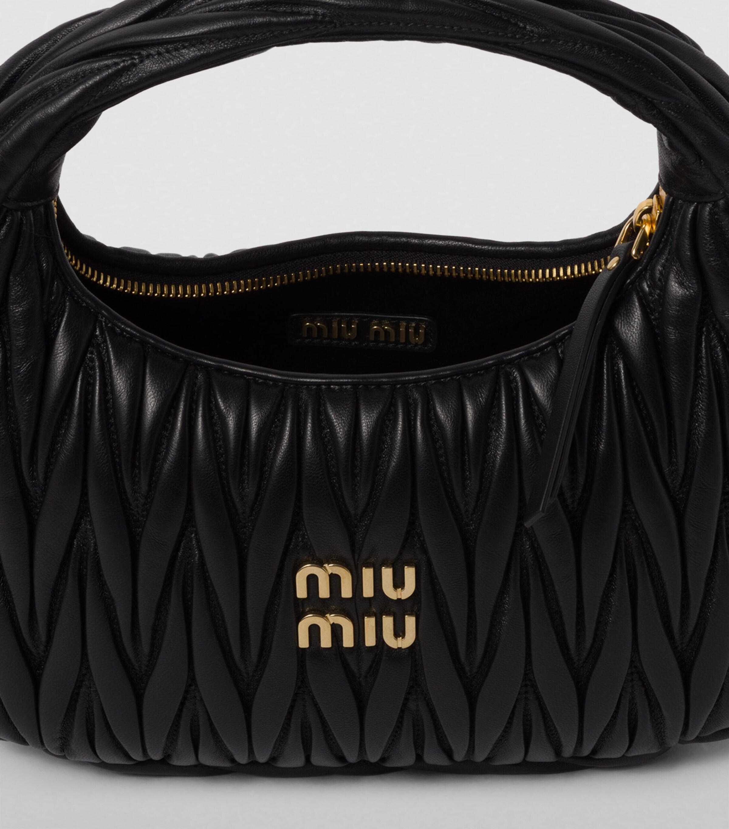 Medium Matelassé Leather Wander Top-Handle Bag F0002 Image 8