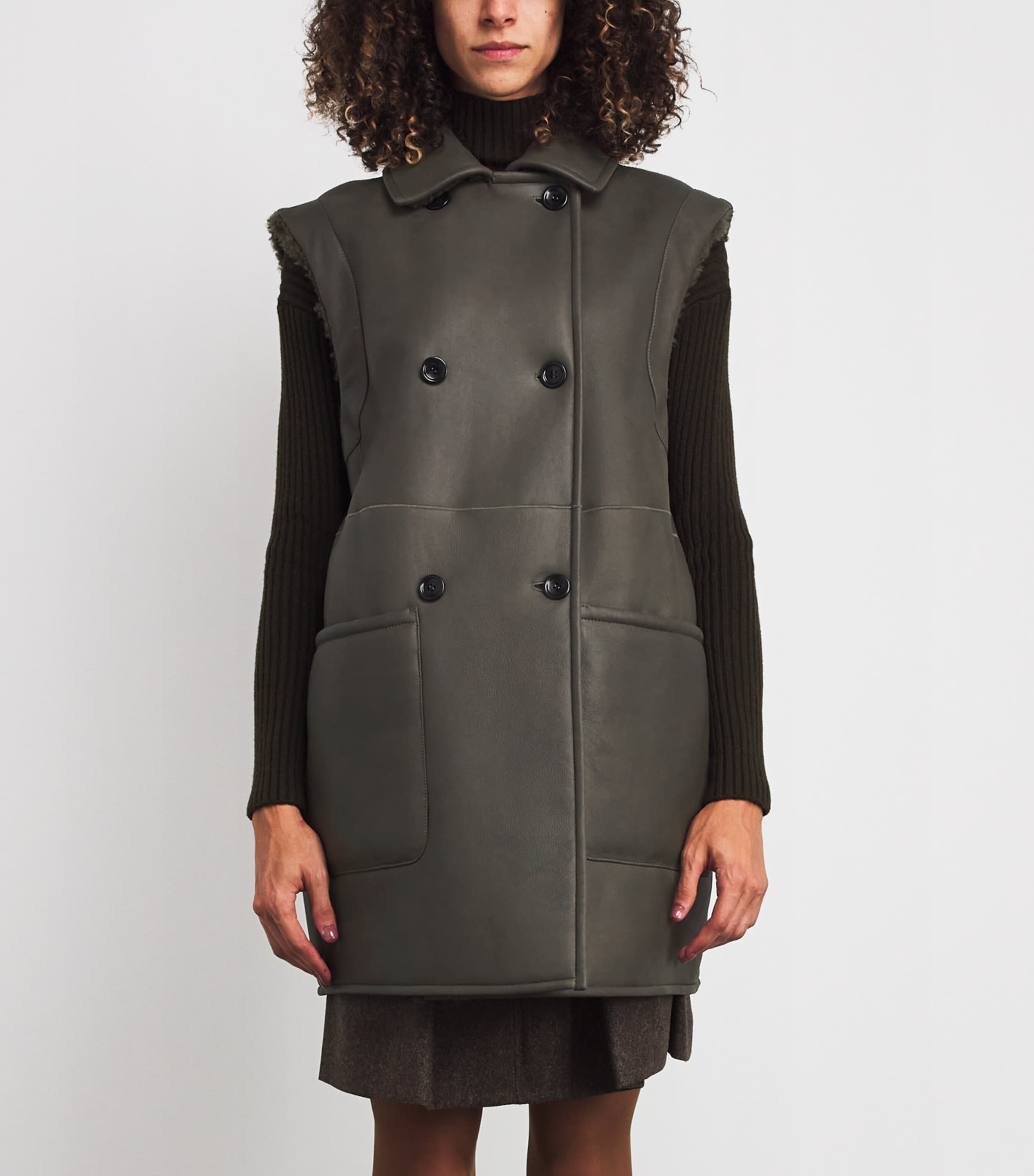 Reversible Leather-Shearling Gilet MOSS GREEN Image 3