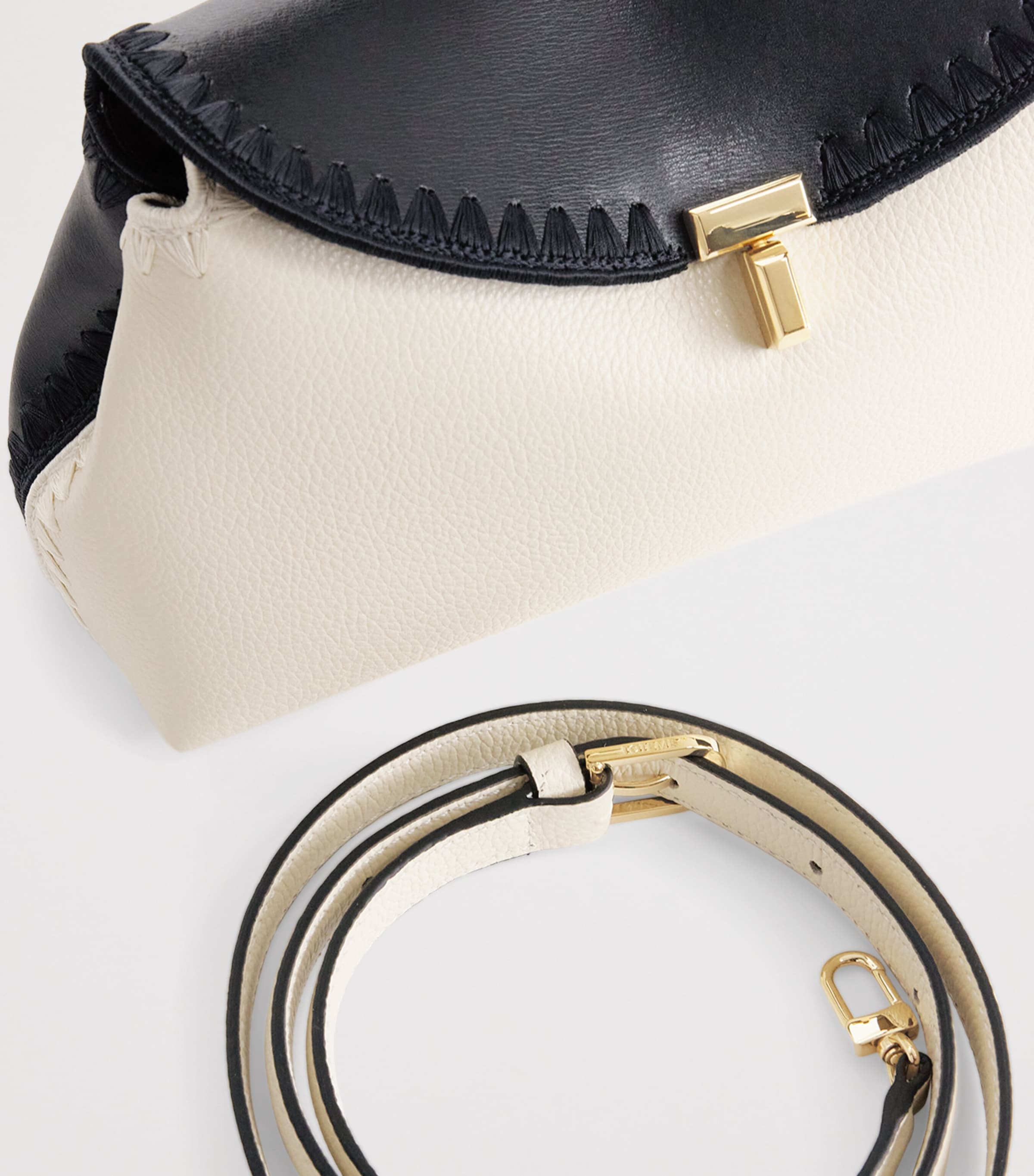 Leather T-Lock Clutch Bag 349 BLACK/MILK Image 6