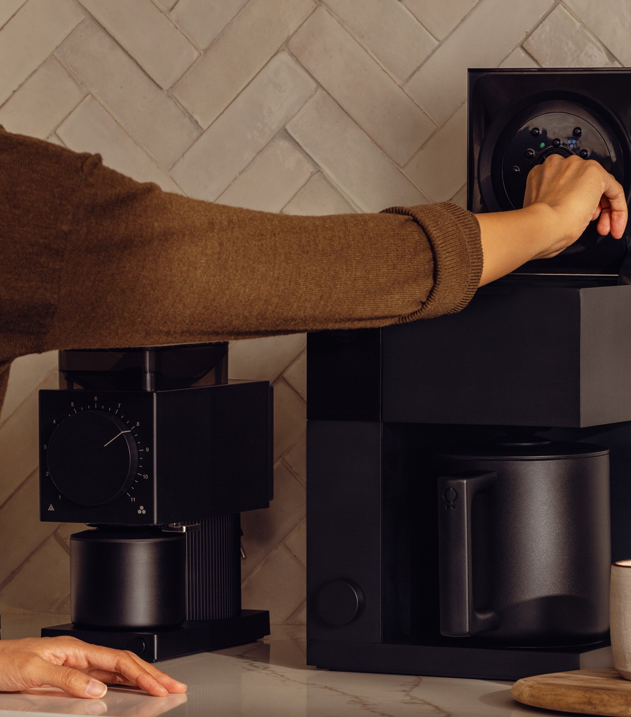 Aiden Precision Coffee Machine MATTE BLACK Image 5