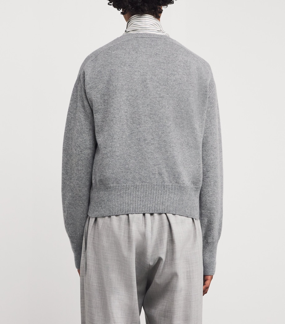 Cashmere Round-Neck Sweater 0951 - MEDIUM GREY Image 4