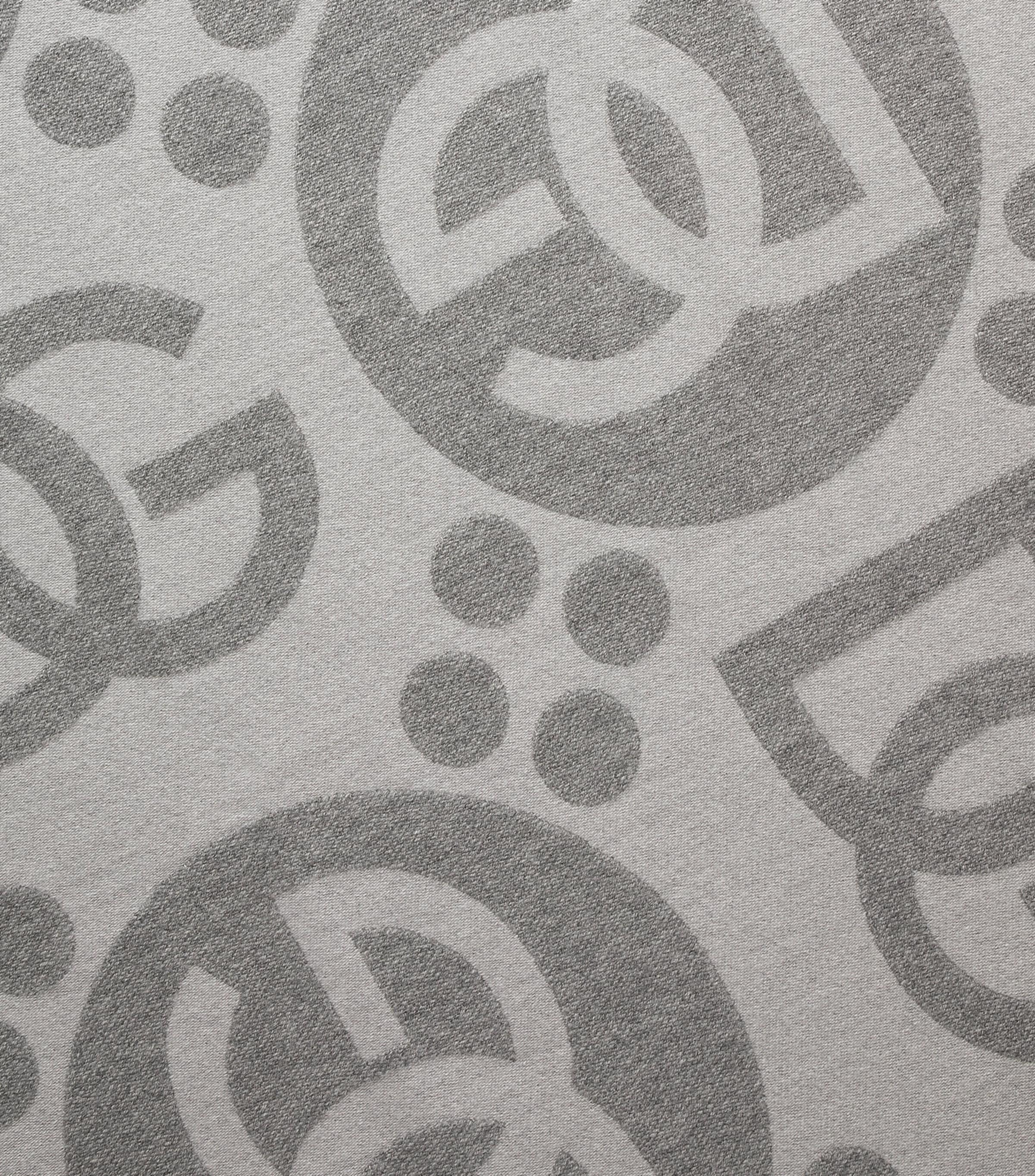 Wool Logo Jacquard Throw (140cm x 180cm) U0060-GRIGIO CHIARO Image 3