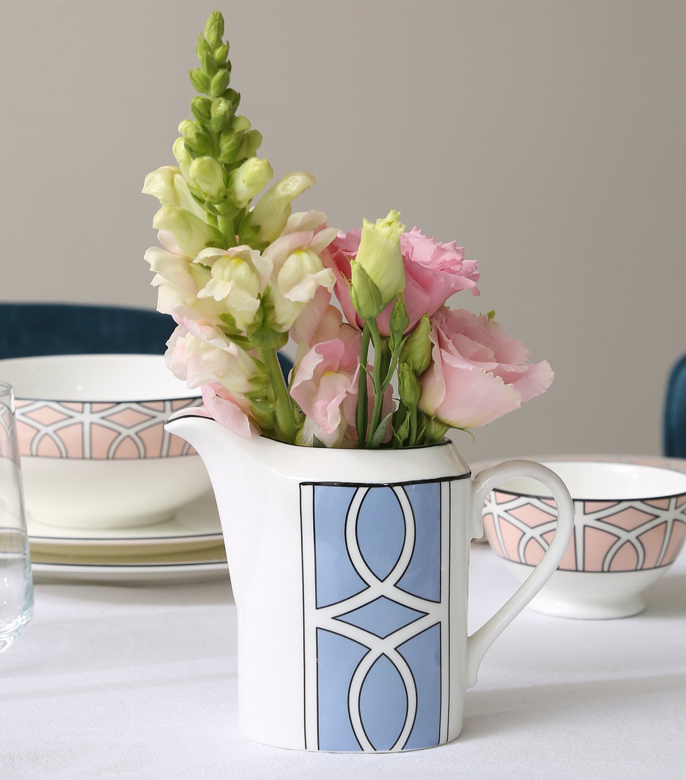 Loop Milk Jug BLUE Image 2