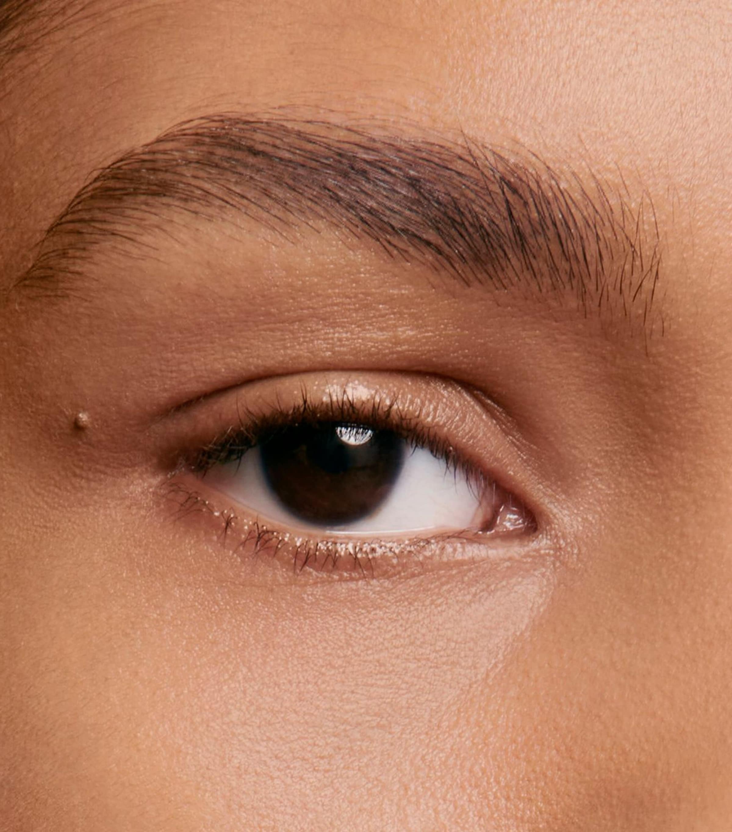 CHANEL ULTRA LE TEINT CORRECTEUR Waterproof Concealer Image 6