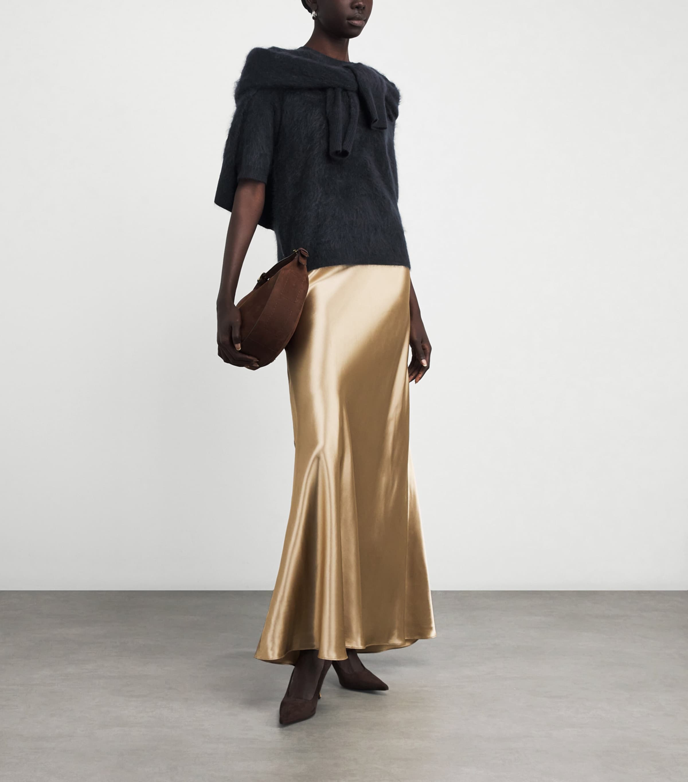 Brushed Cashmere Sweater INK Image 2