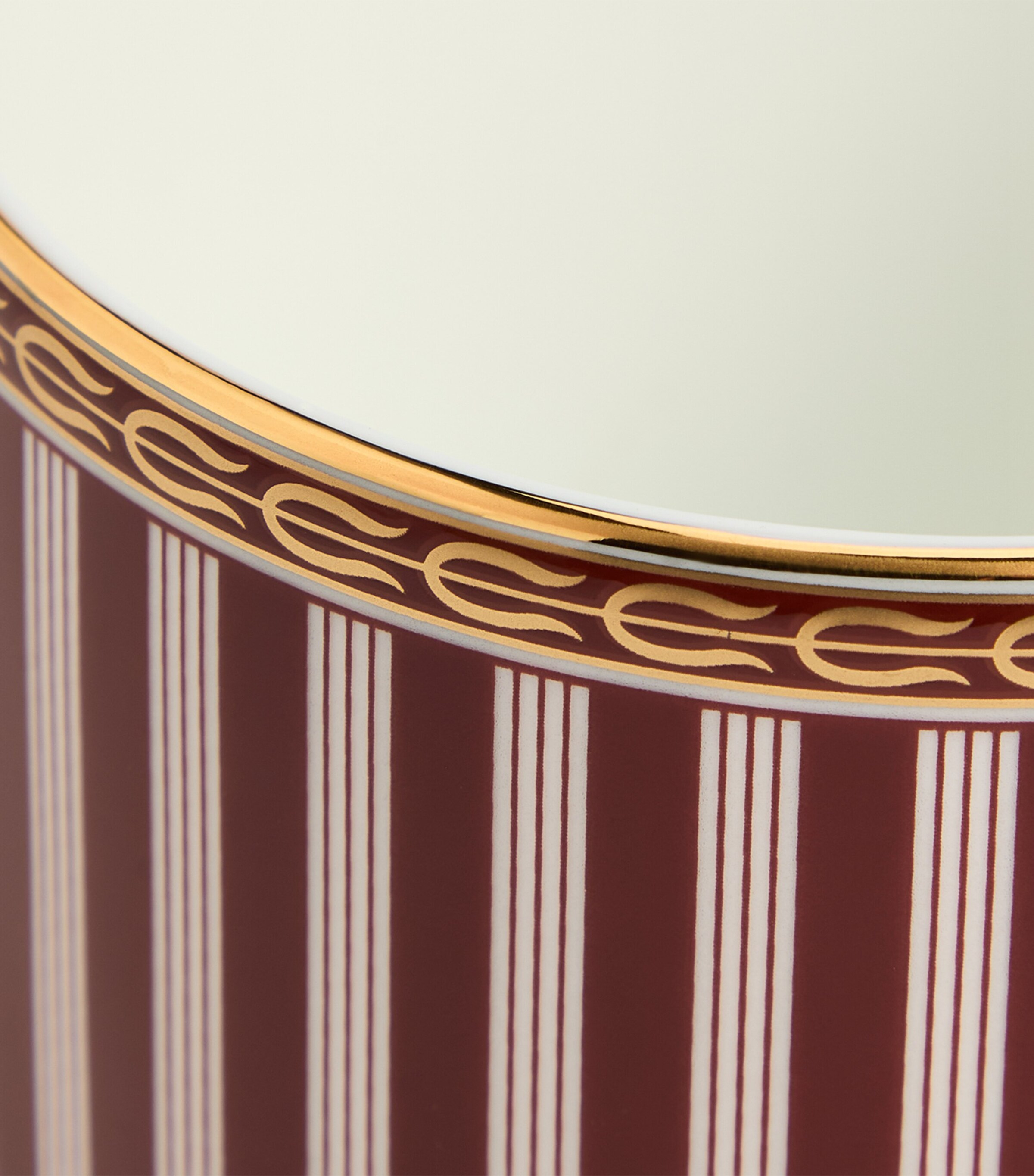 Wedgwood Bone China Red Splendour Mug (330ml) Red Image 5