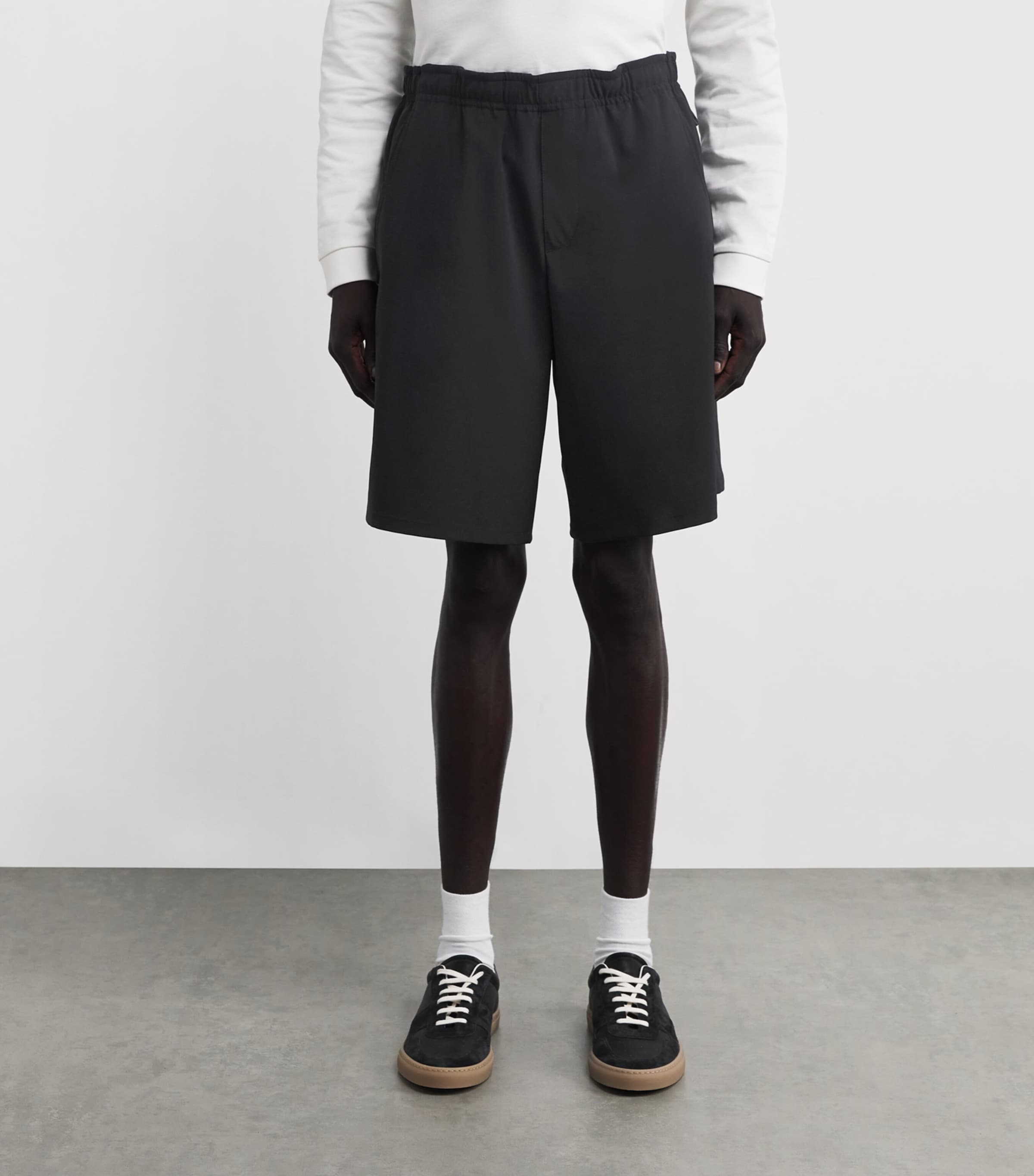 Logo Shorts 999 Image 3