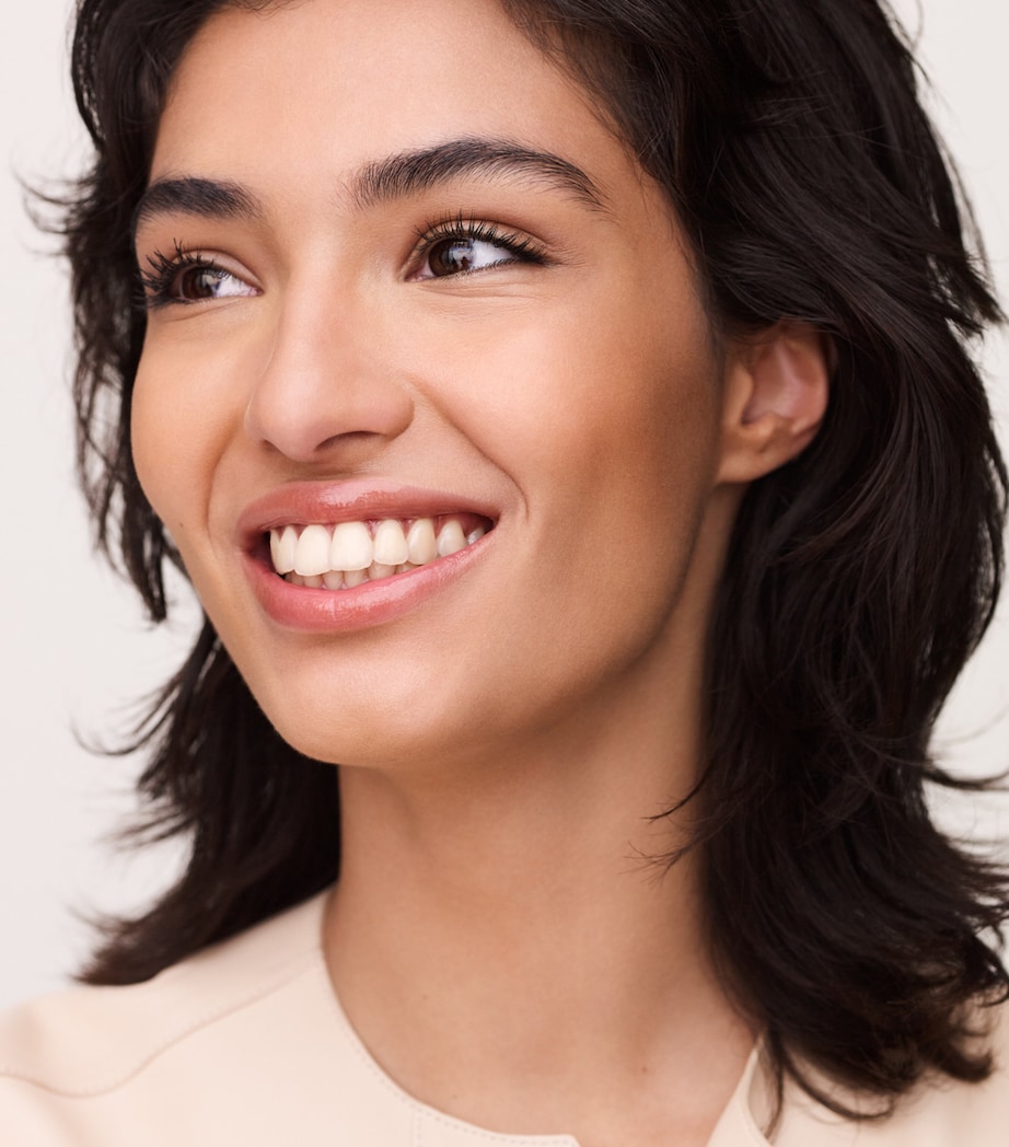 Hermèsistible Infused Care Oil (8.5ml) - 01 Beige Sapotille 01 BEIGE SAPOTILLE Image 2