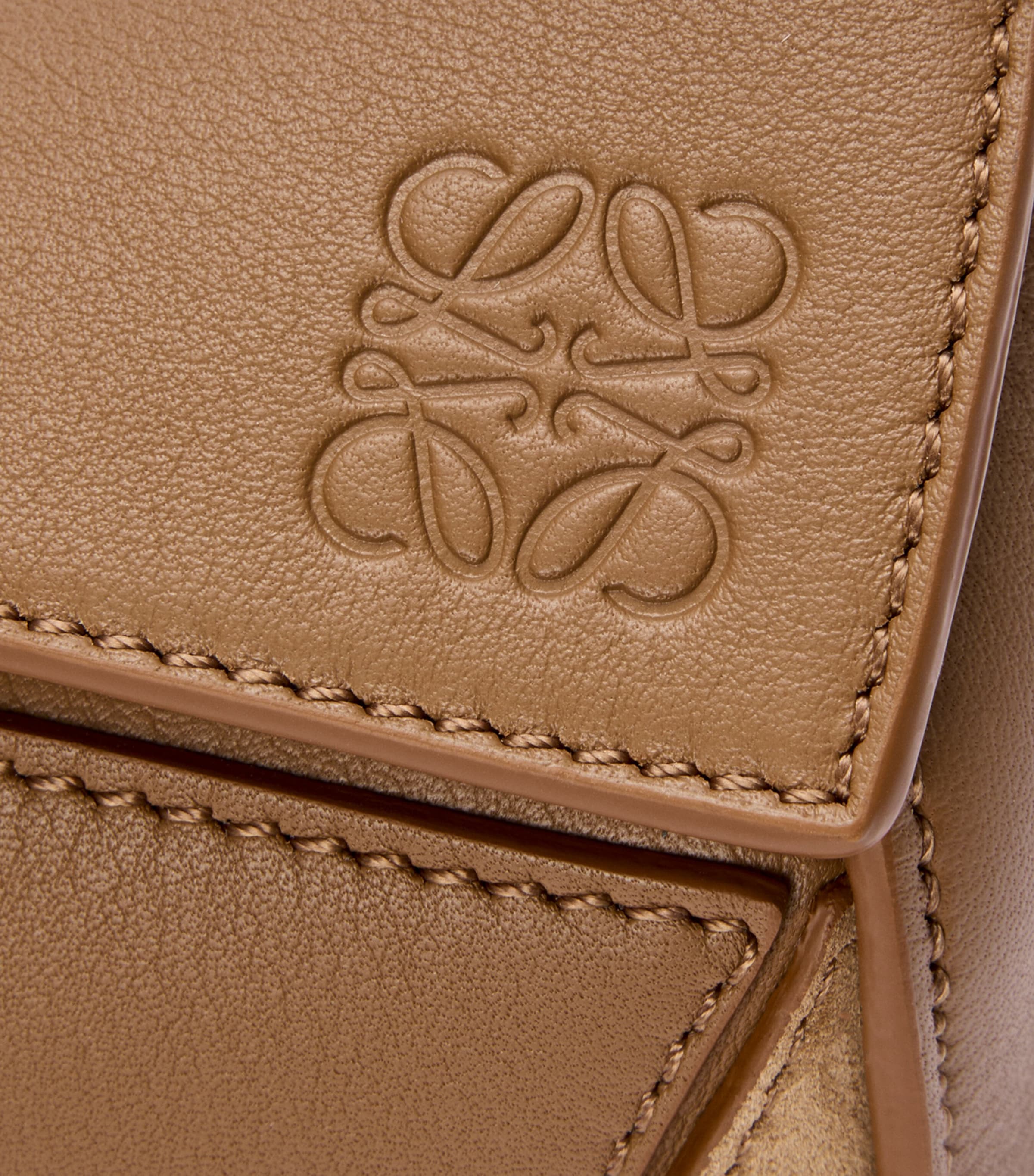 Small Leather Stripe Puzzle Edge Top-Handle Bag OAK Image 8