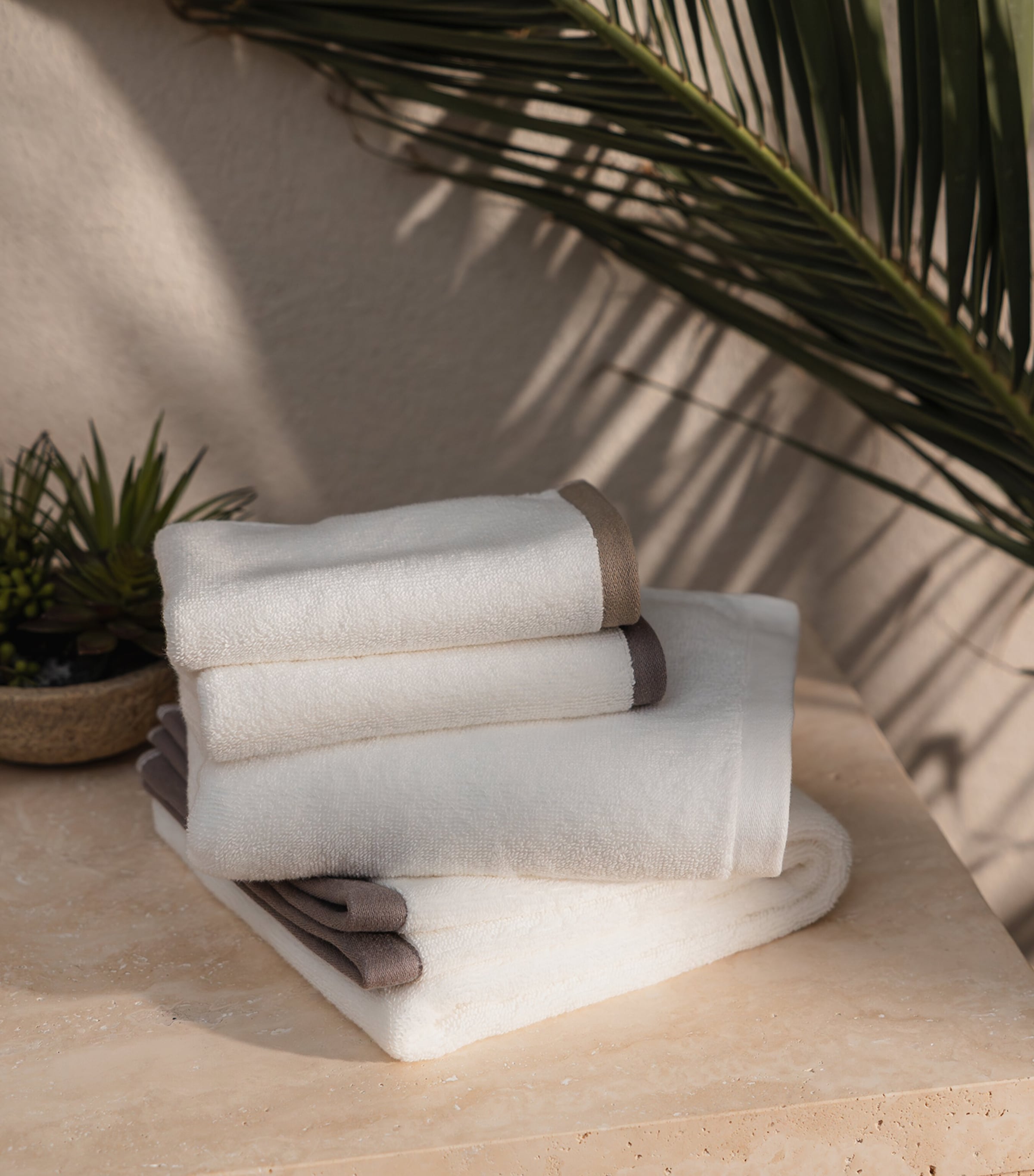 Organic Cotton Vesta Guest Towel (30cm x 40cm) WHITE/ROASTED ALMOND Image 2