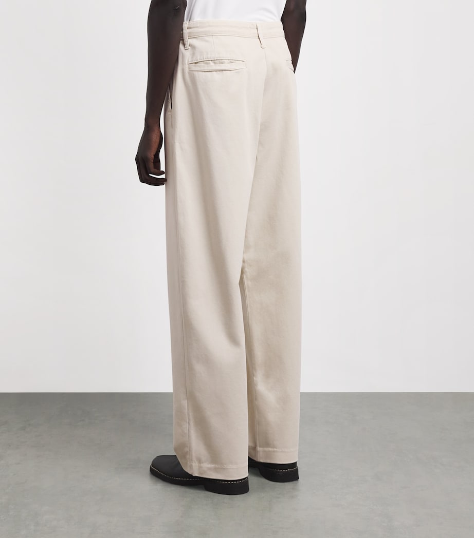 FRAME Mens Baggy Chinos Aunt Au Natural Image 5