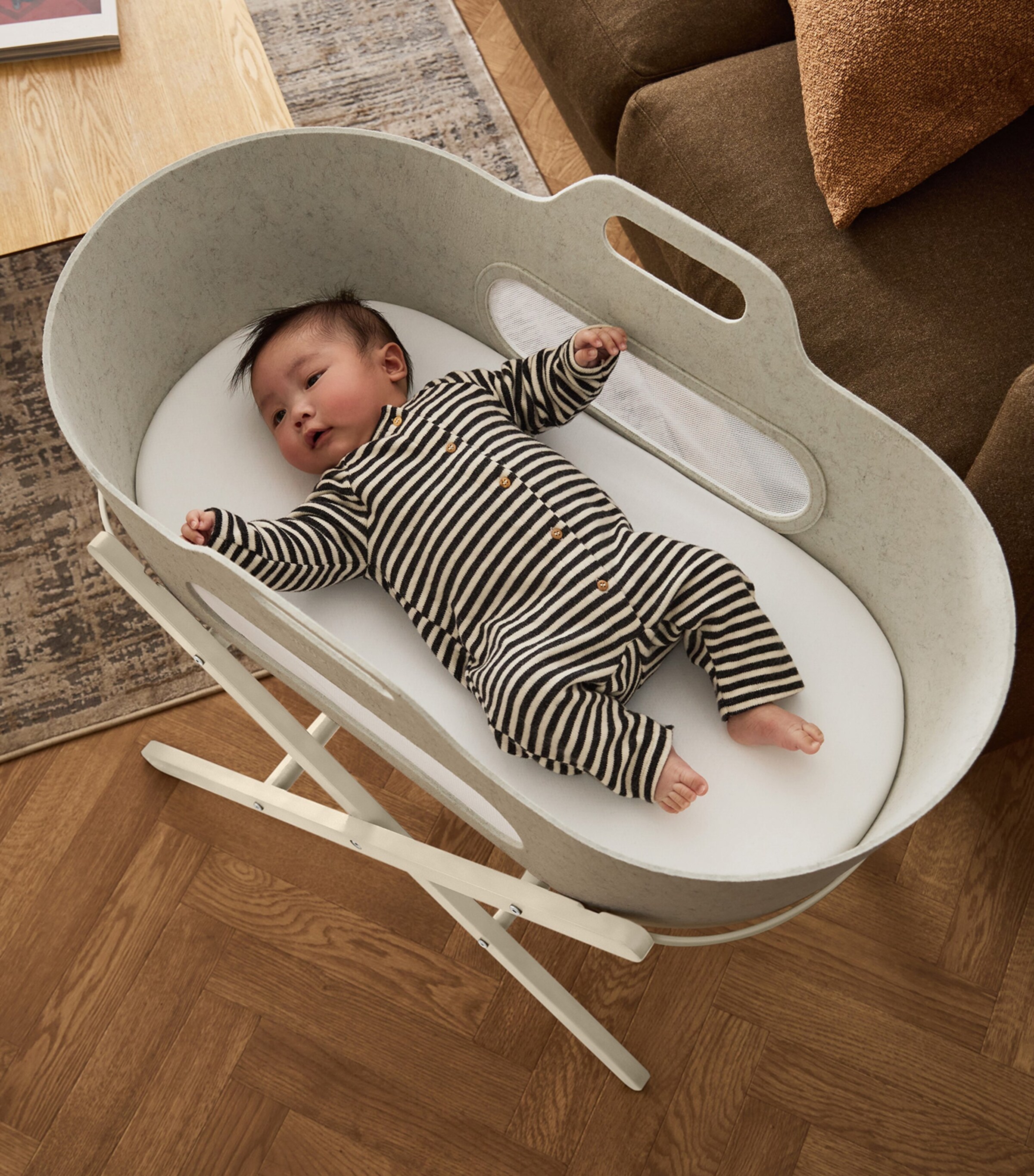 SnüzBaskit Barley Moses Basket & Cashmere Stand BARLEY&CASHMERE Image 2