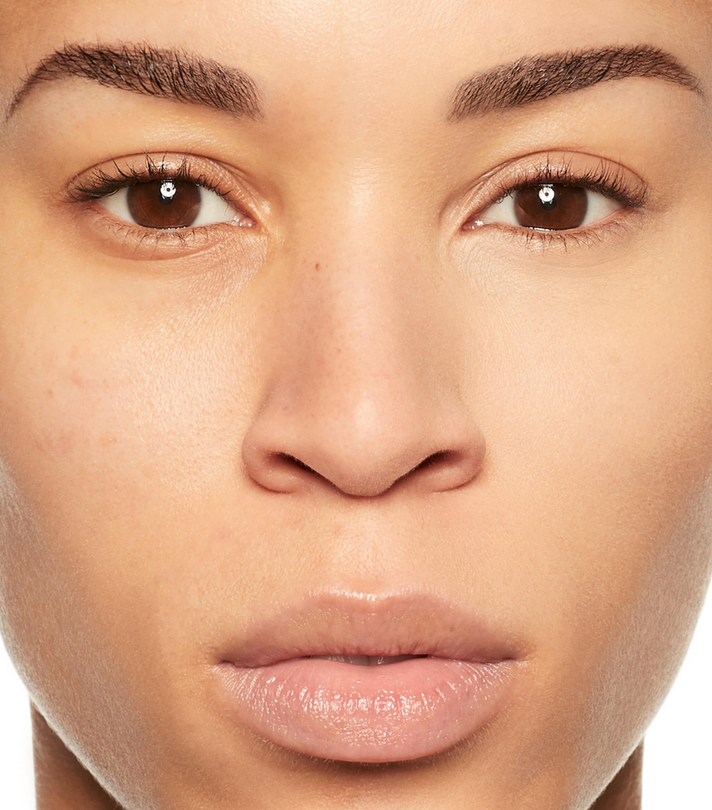 Soft Matte Complete Concealer MACADAMIA Image 3