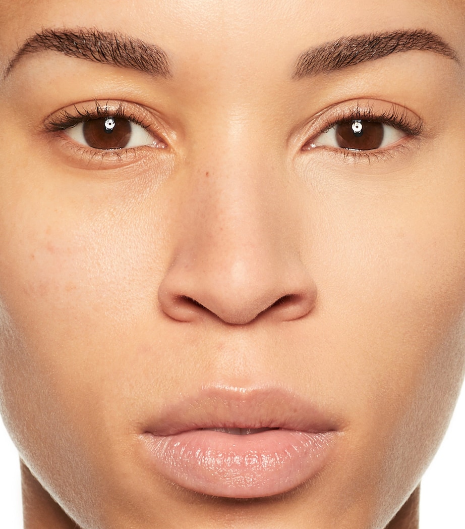 Soft Matte Complete Concealer MACADAMIA Image 3