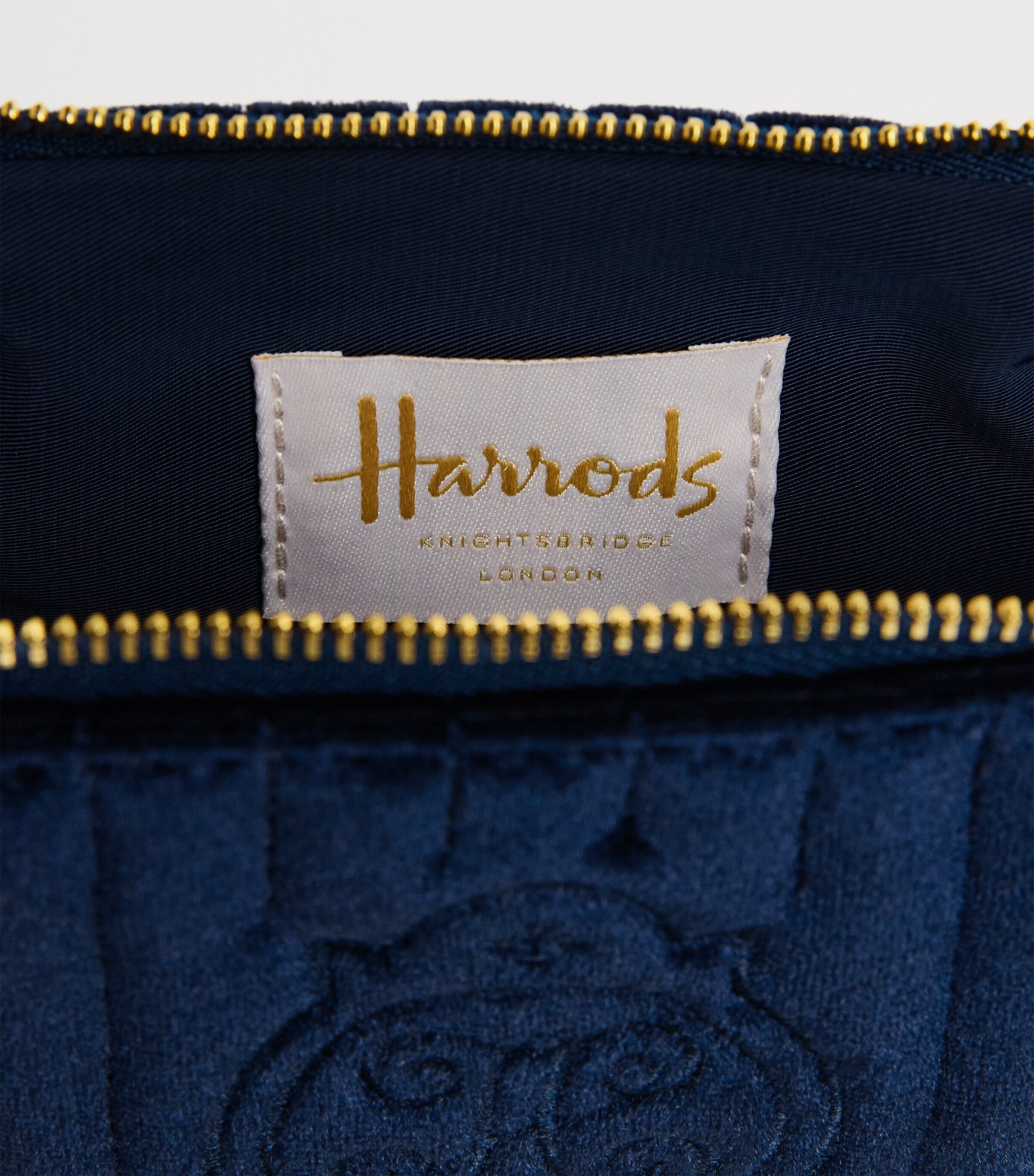 Harrods Small Velvet Partridge Wash Bag Navy Image 3