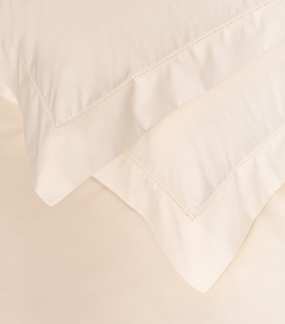 Harrods of London Cadogan Pillowcase Pair (50cm x 90cm) Ivory Image 6
