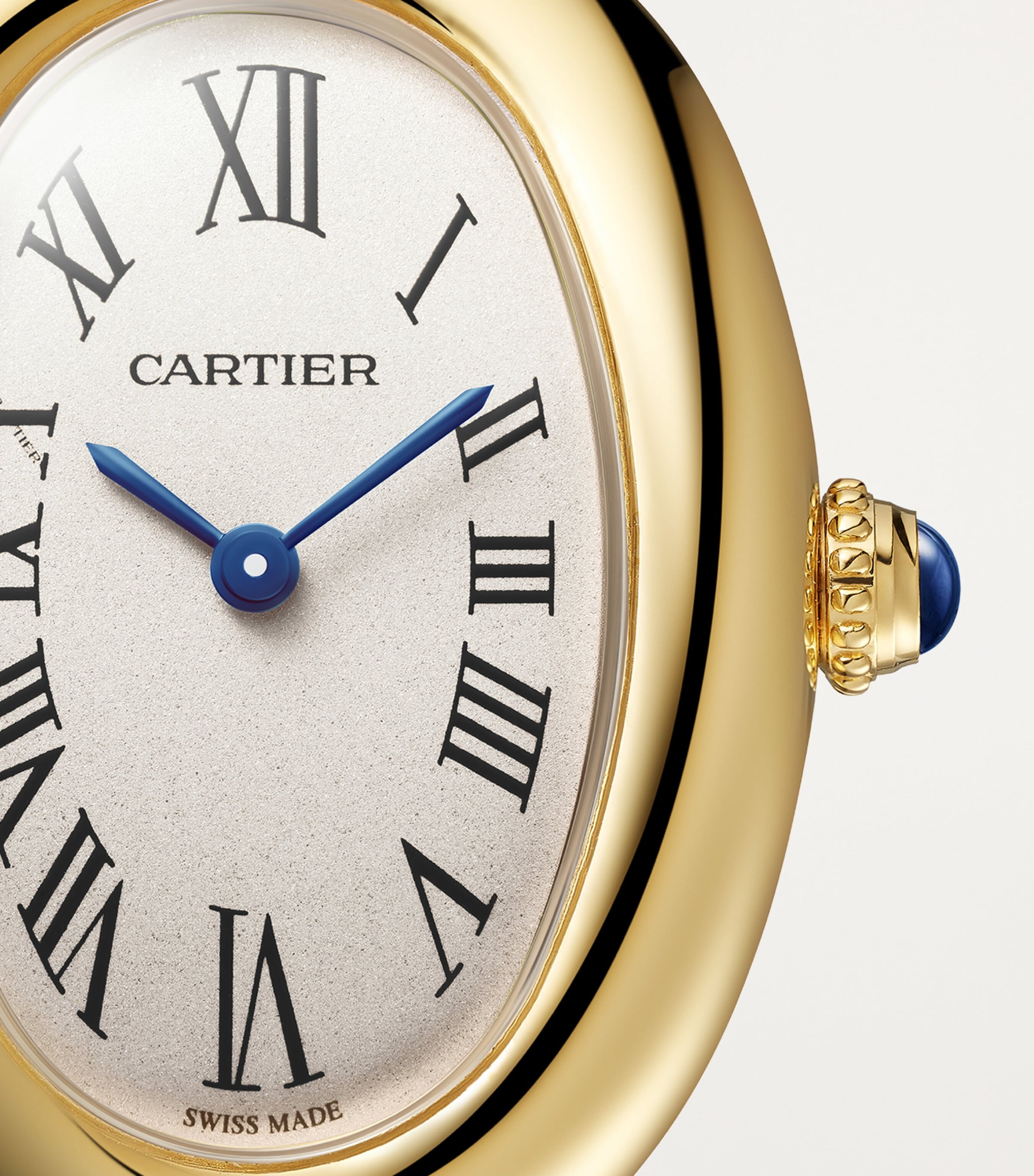 Small Yellow Gold Baignoire de Cartier Watch 23.1mm (Size 15) YELLOW GOLD Image 2