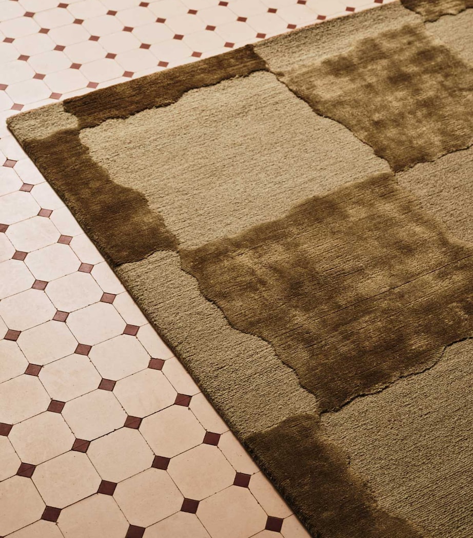 x Kelly Wearstler Arwen Moss Rug (2.44m x 3.05m) GREEN Image 5