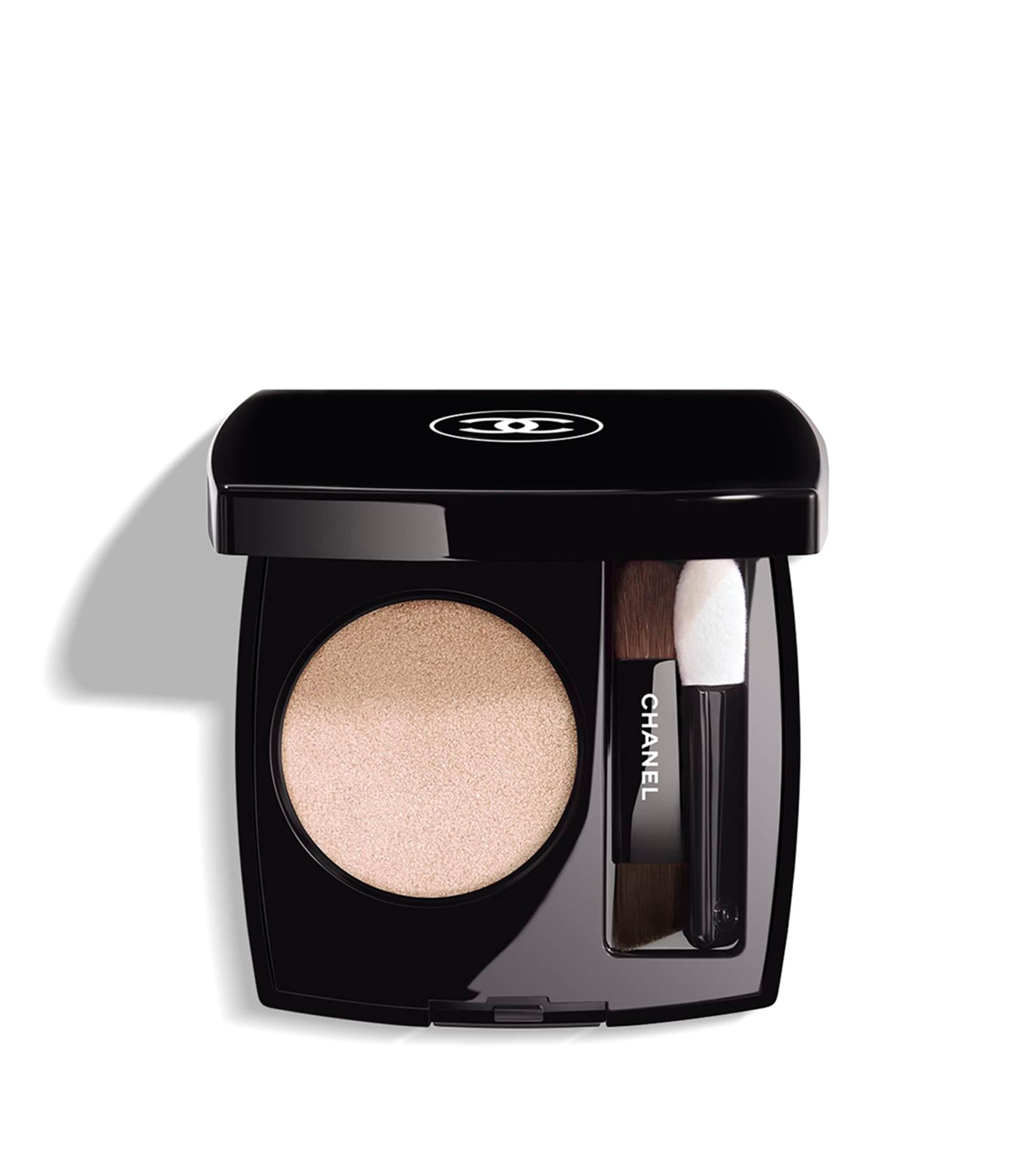 Chanel Ombre Essentielle Multi-use Longwearing Eyeshadow