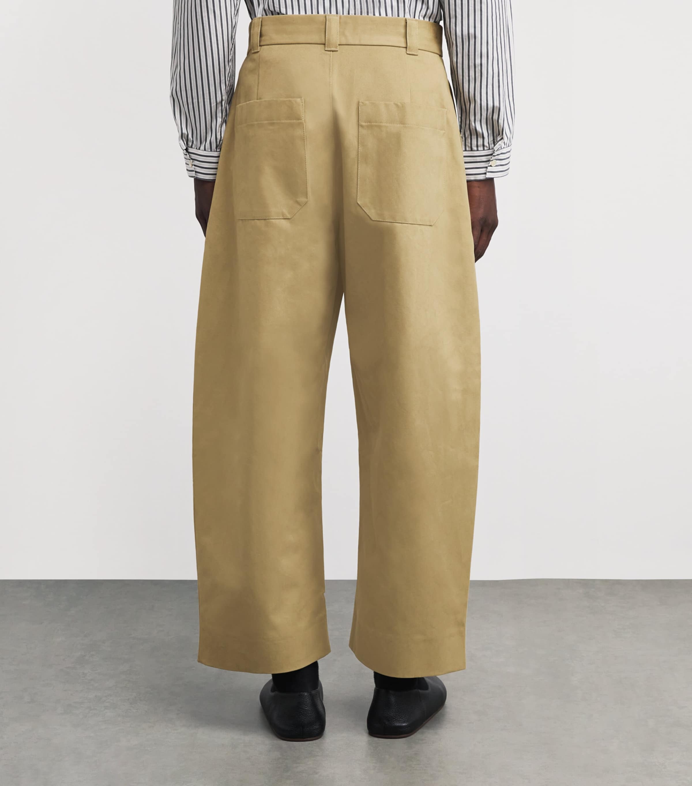 Cotton Pleated Sorte Trousers TAN Image 4