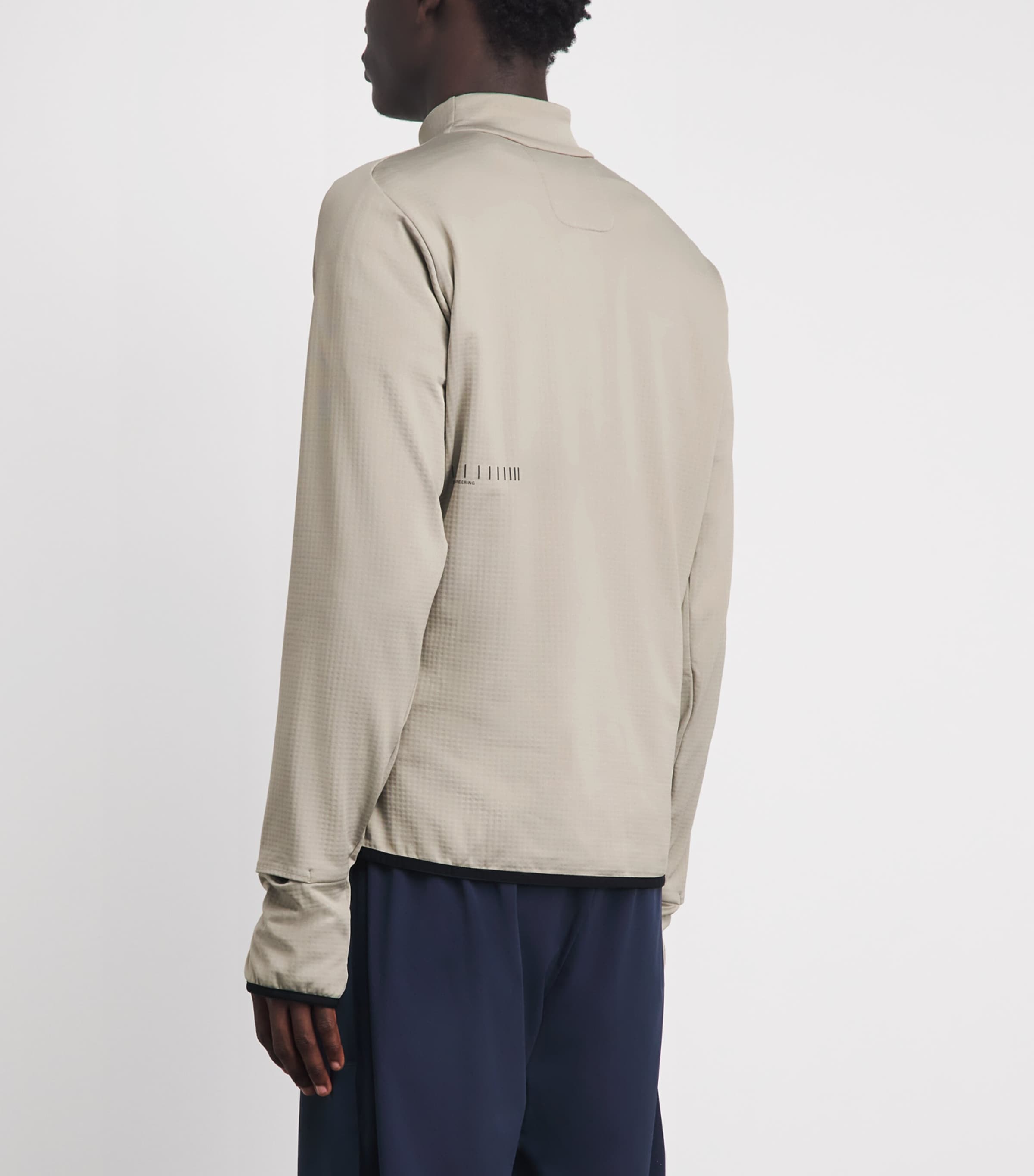 On Mens Long-Sleeve Climate Top Brume Image 5