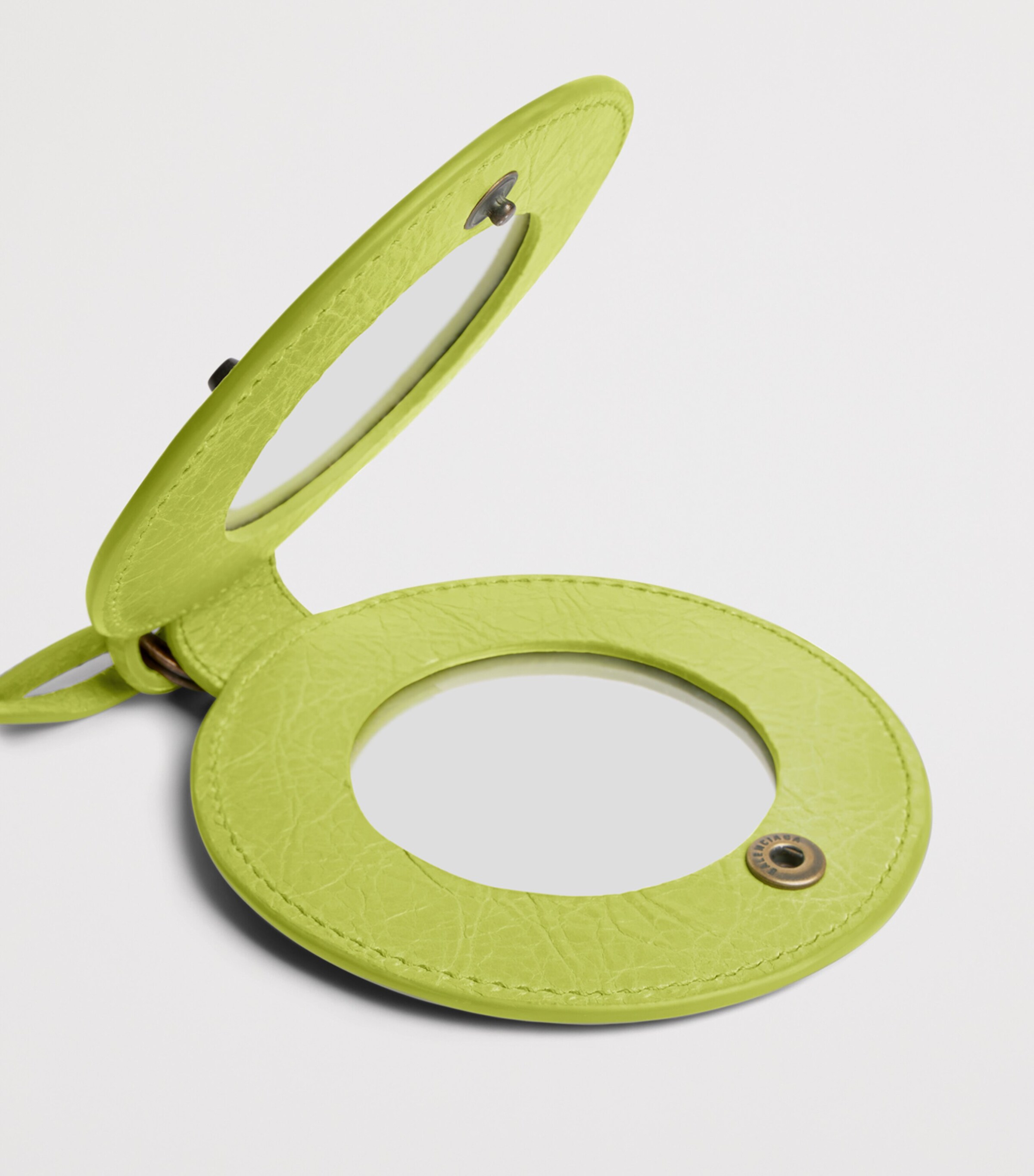 Le City Round Mirror Bag Charm 3519 Image 5