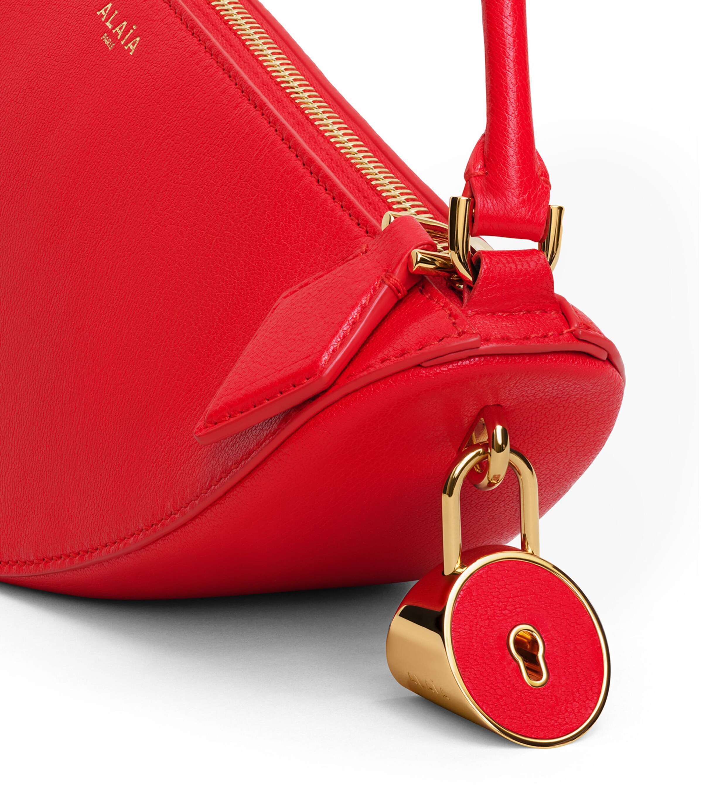 Alaïa Leather Le Demi-Coeur Shoulder Bag Rouge Vif Image 4
