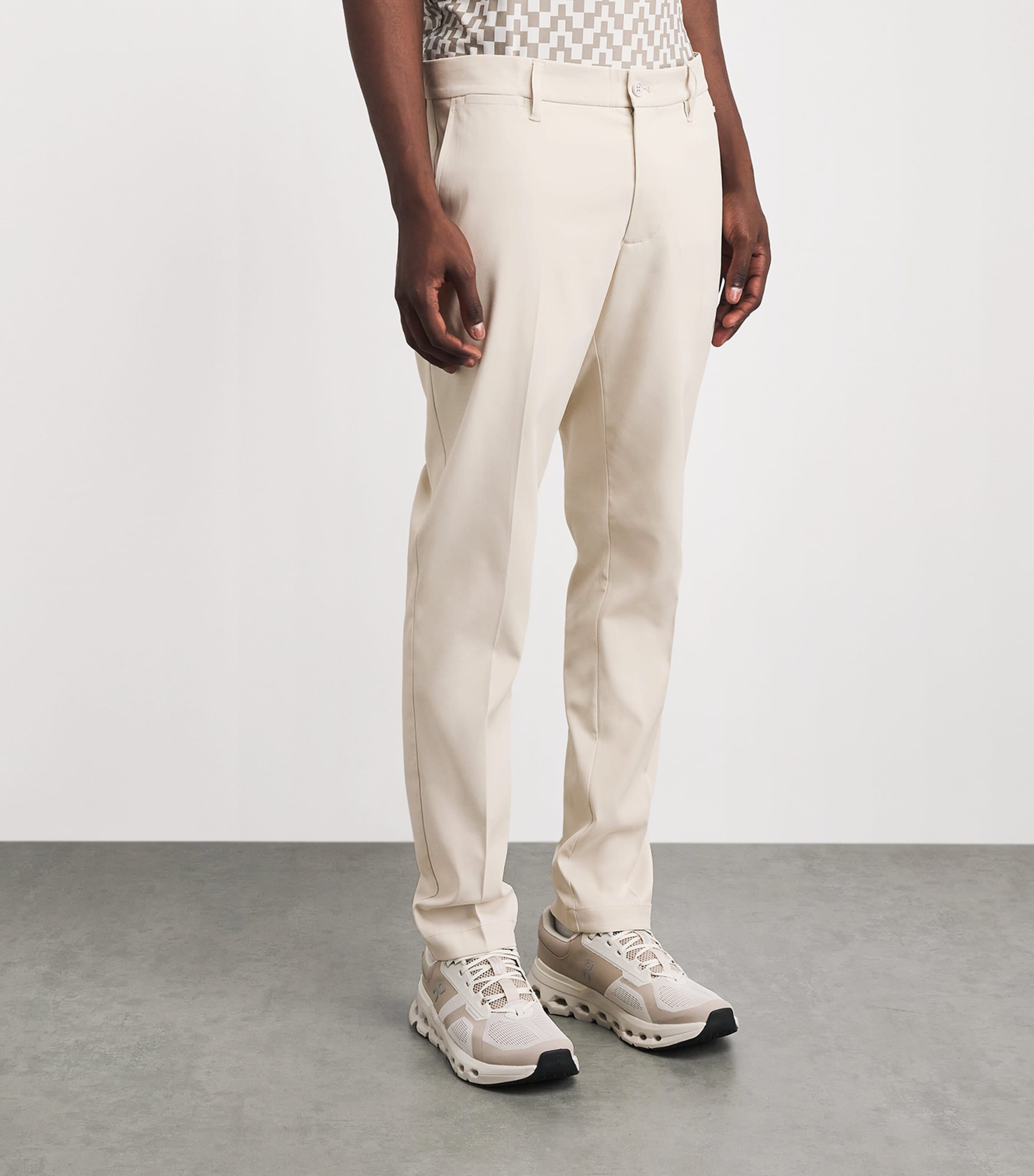 J Lindeberg Mens Ellott Trousers Moonbeam Image 4