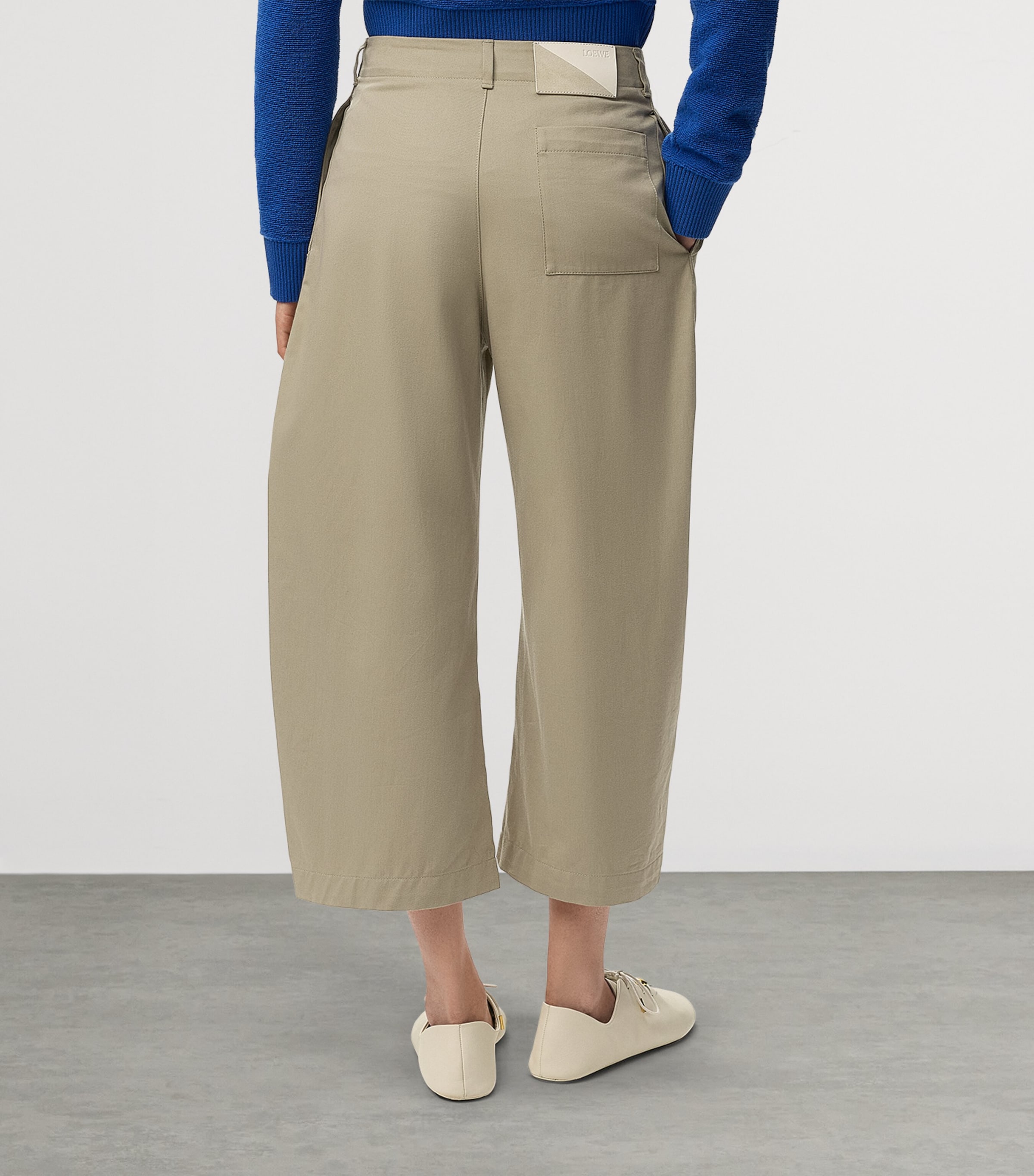 LOEWE Womens Cotton Utility Cropped Trousers Light Sage Image 4