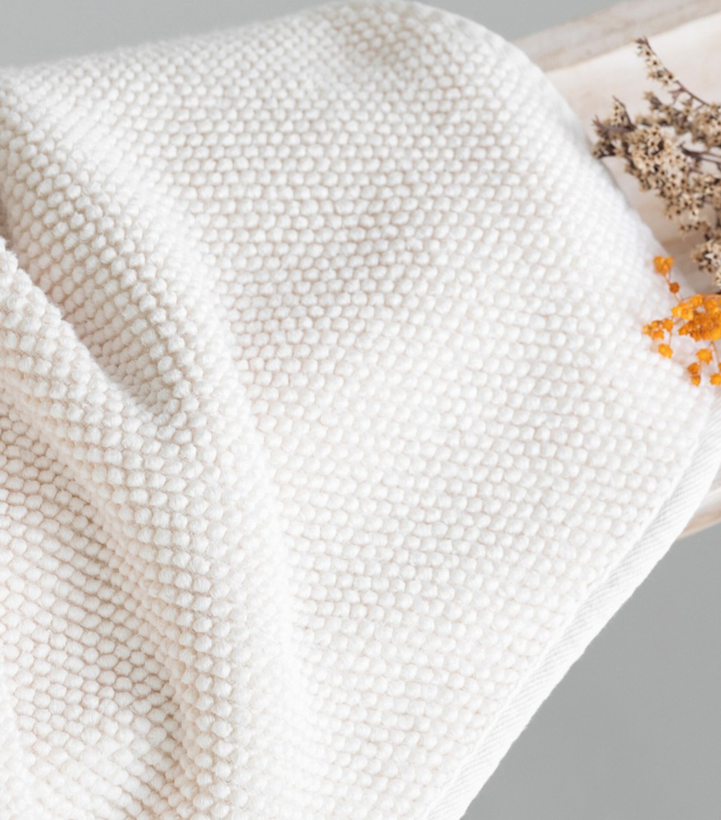 GRACCIOZA Cotton Pearls Bath Towel (70cm x 140cm) Snow Image 7