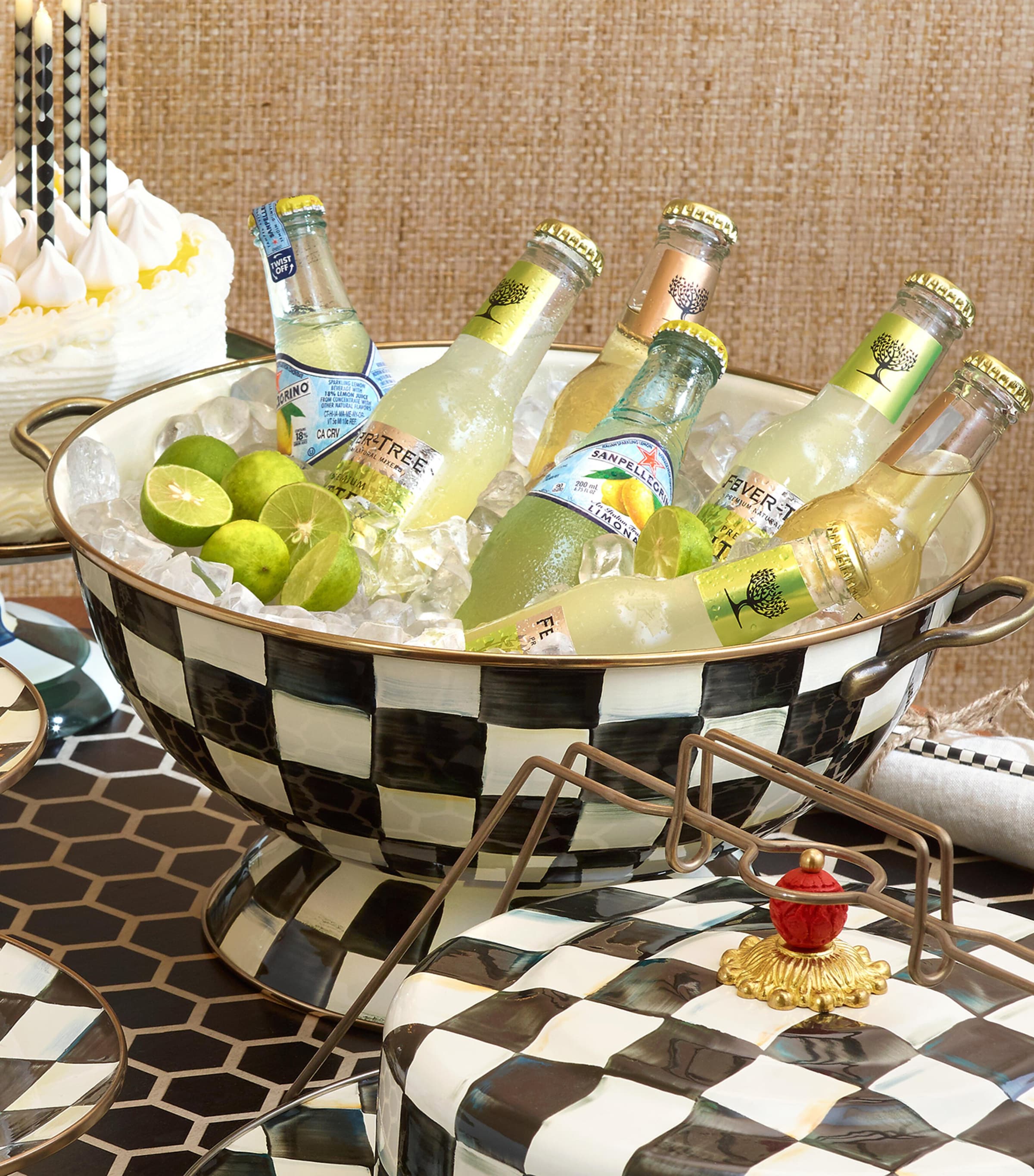 Courtly Check Enamel Everything Bowl (42cm) BLACK Image 2