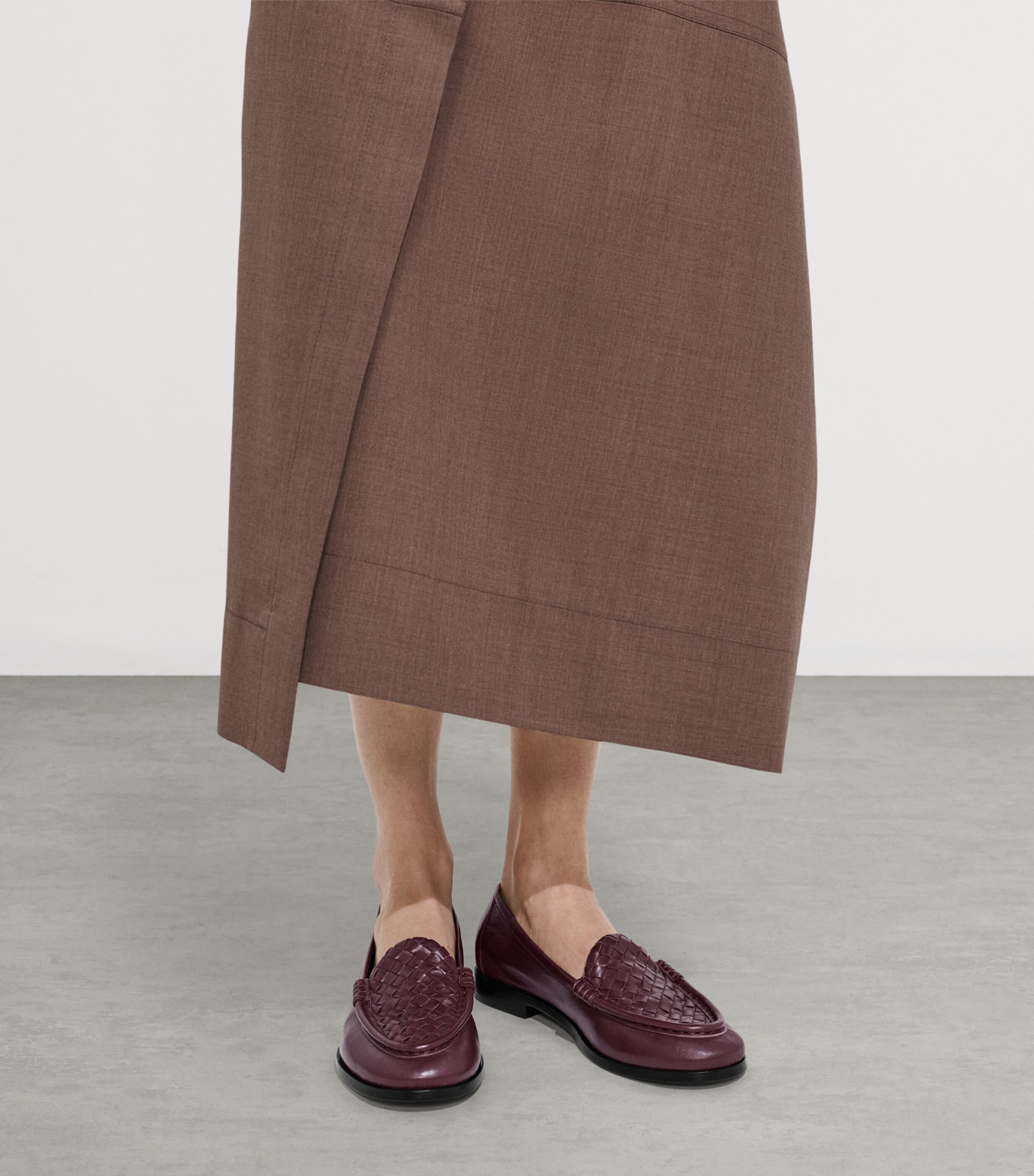 Bottega Veneta Womens Lambskin Intrecciato Loafers Image 2
