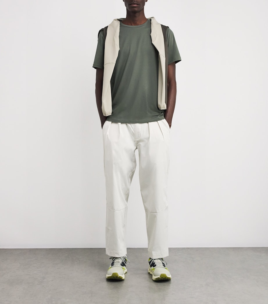 Cotton-Blend Performance T-Shirt FOSSIL GREEN Image 2