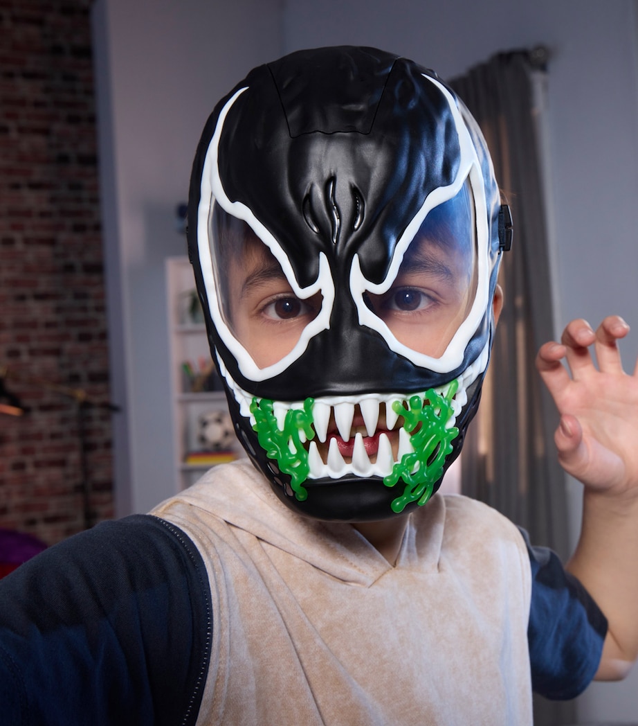 Spider-Man Venom Versus Venom Glow-In-The-Dark Mask MULTI Image 5