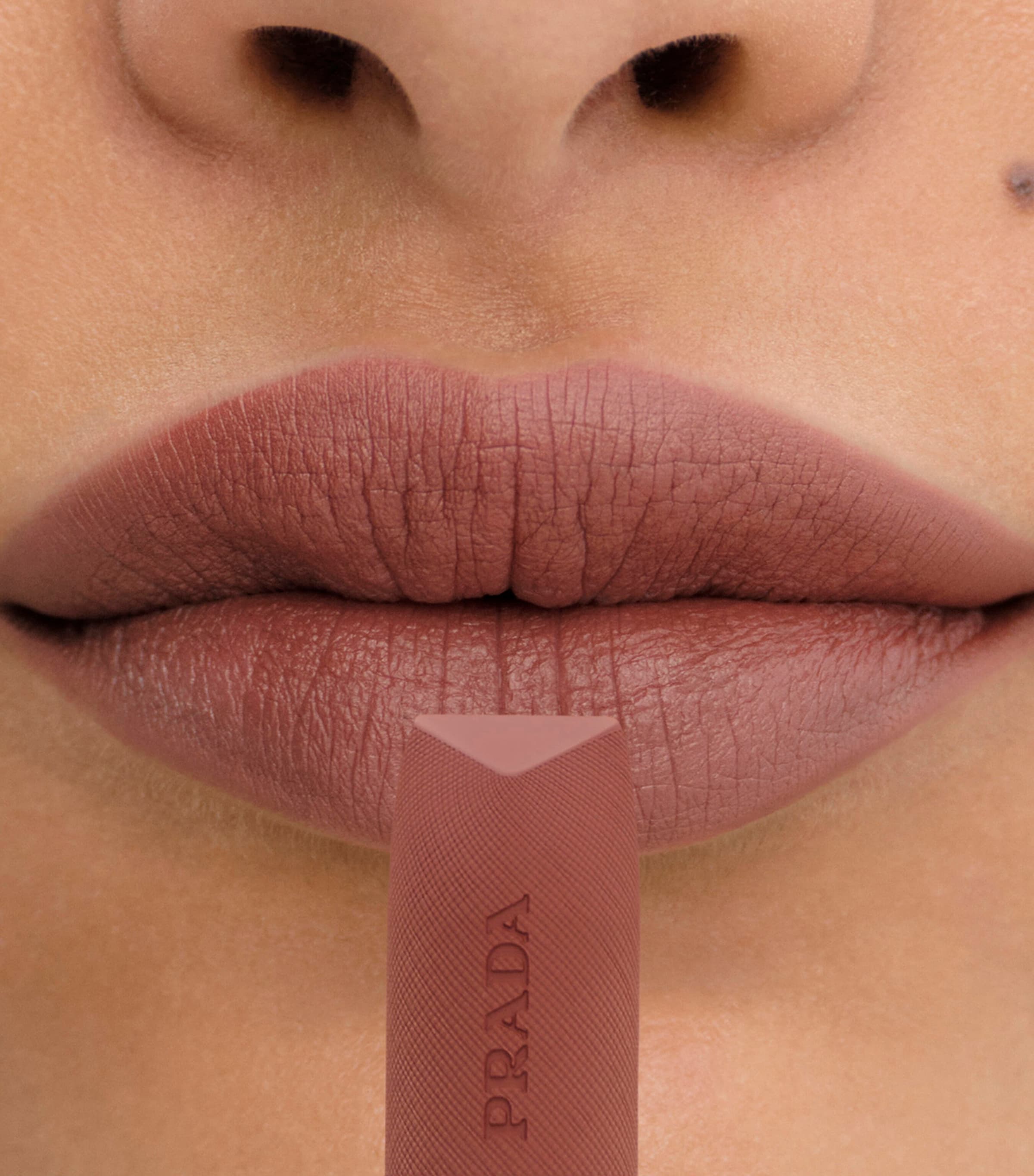 Prada Monochrome Hyper Matte Lipstick B13 Image 4