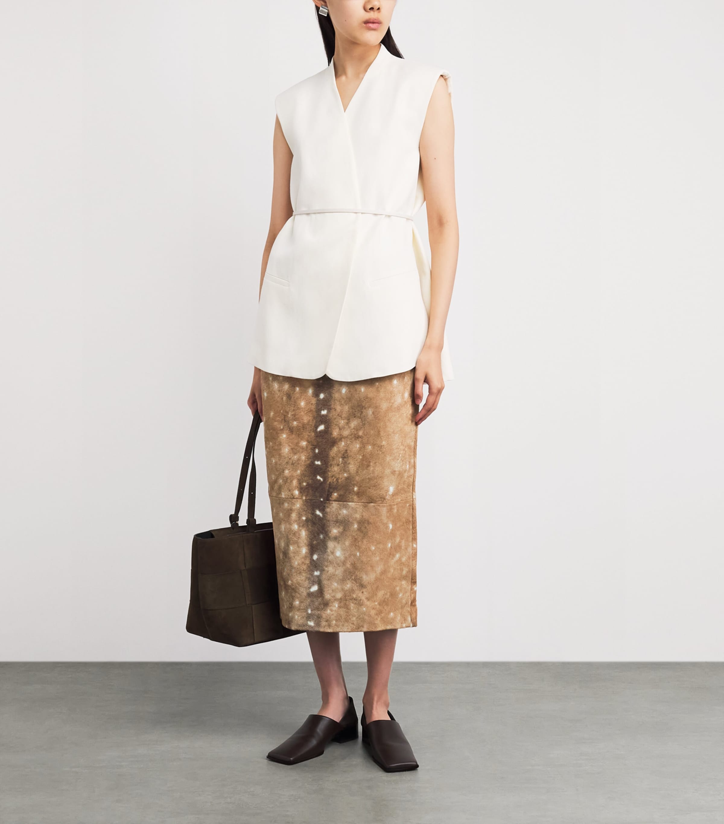 St. Agni Womens Leather Fawn Midi Pencil Skirt Almond Image 2