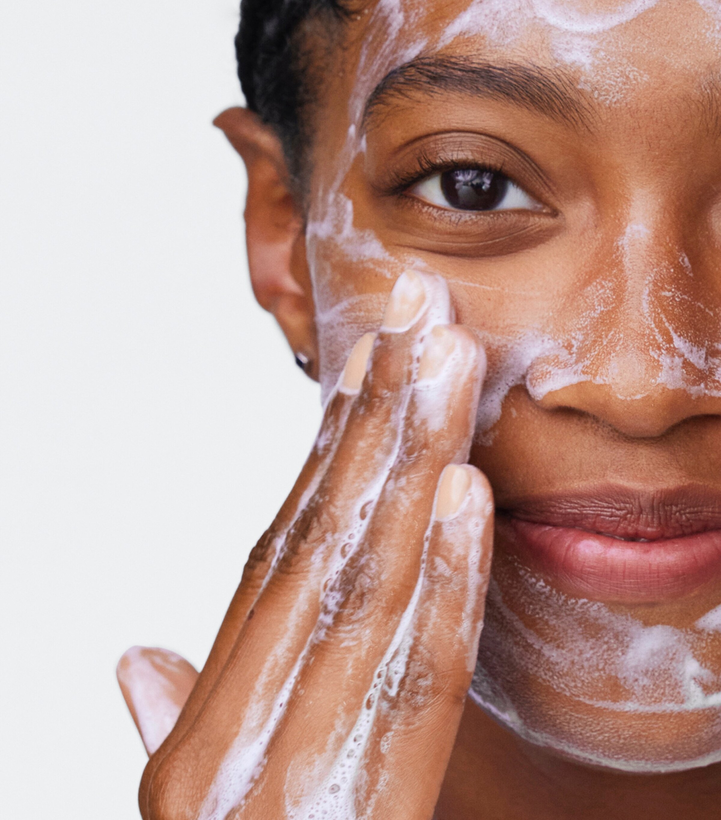 Take The Day Off Facial Cleansing Mousse (125ml) NO COLOUR Image 5