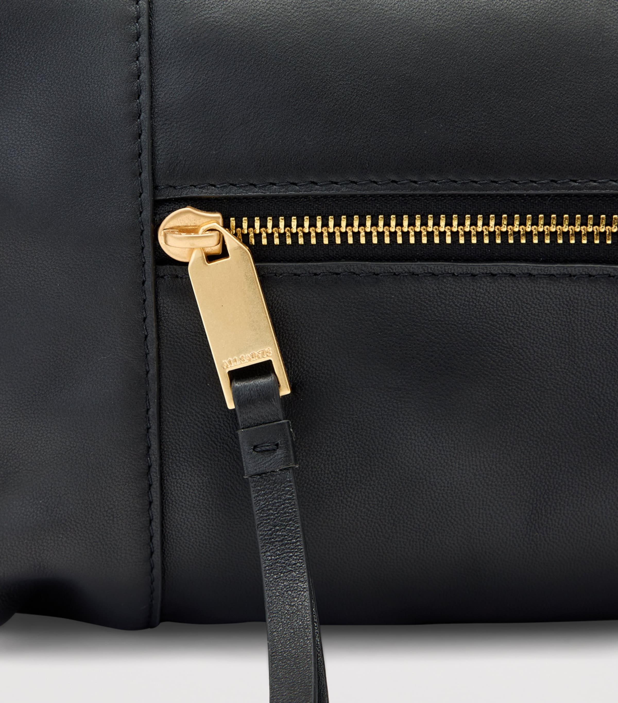 Leather Vega Shoulder Bag BLACK Image 7