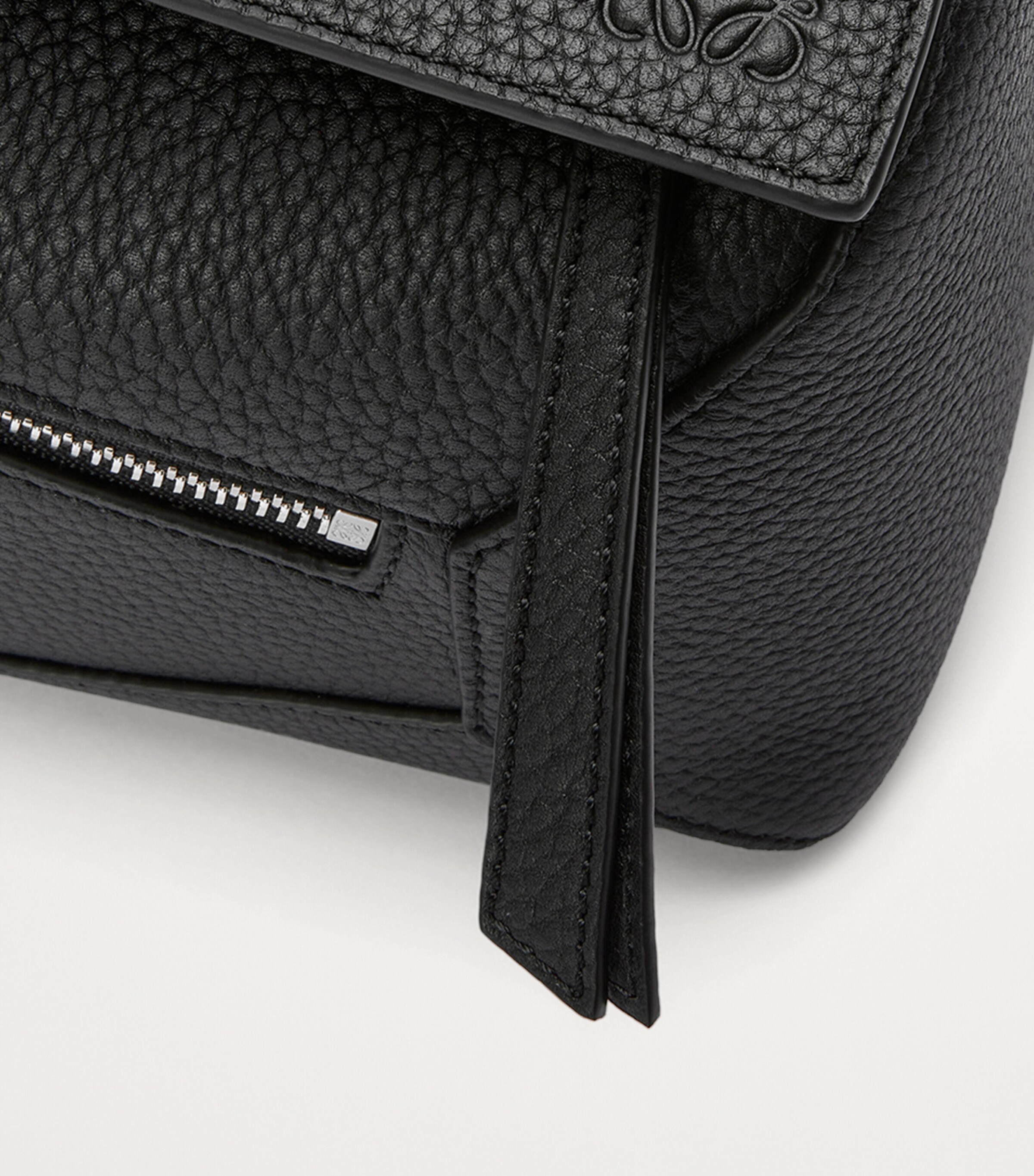 Small Leather Puzzle Edge Belt Bag BLACK Image 6