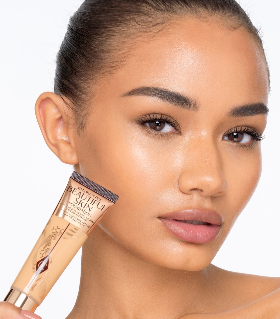 Charlotte's Beautiful Skin Foundation 8 WARM Image 3