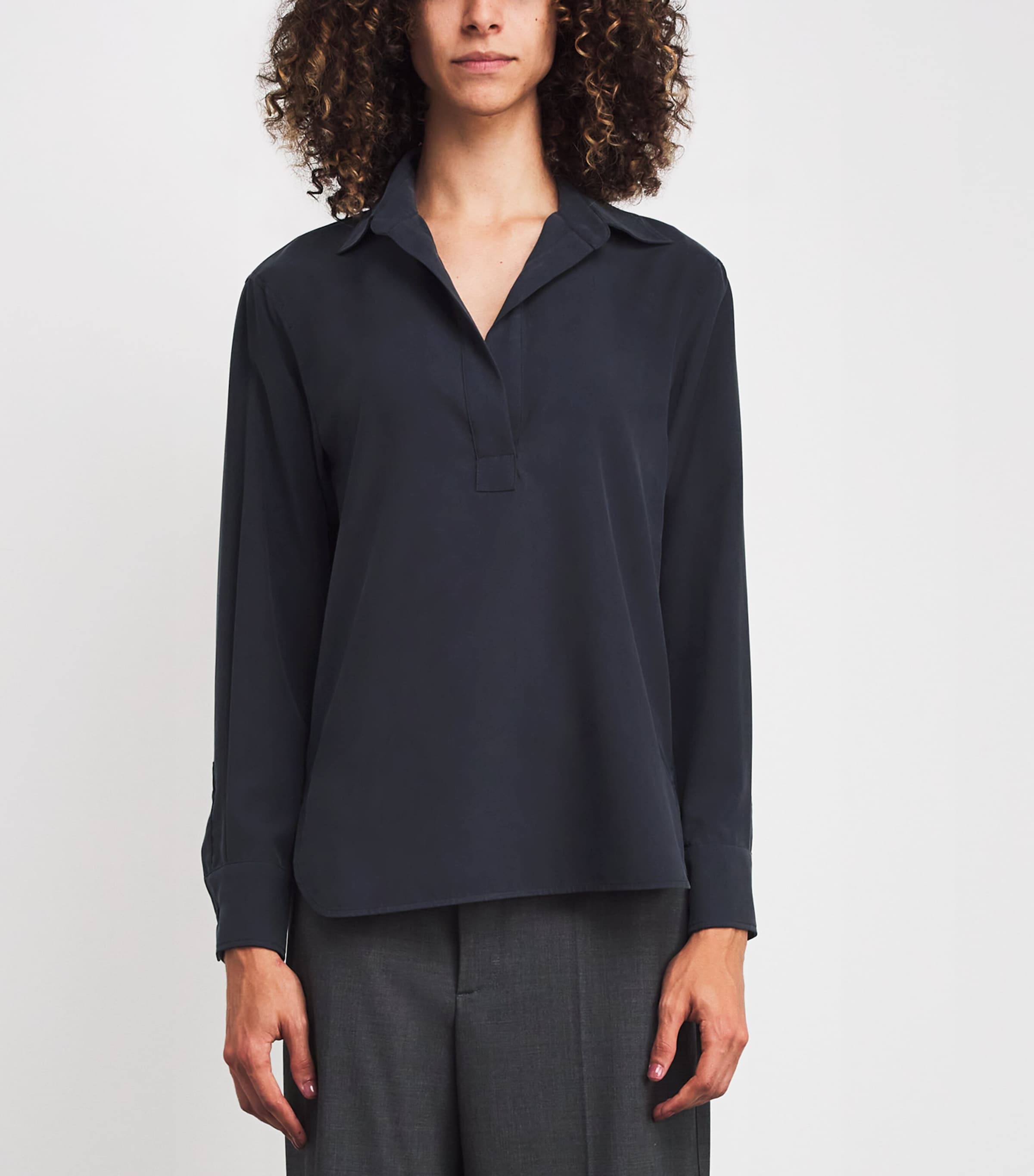 Silk V-Neck Collared Shirt ULTRAMARINE Image 3