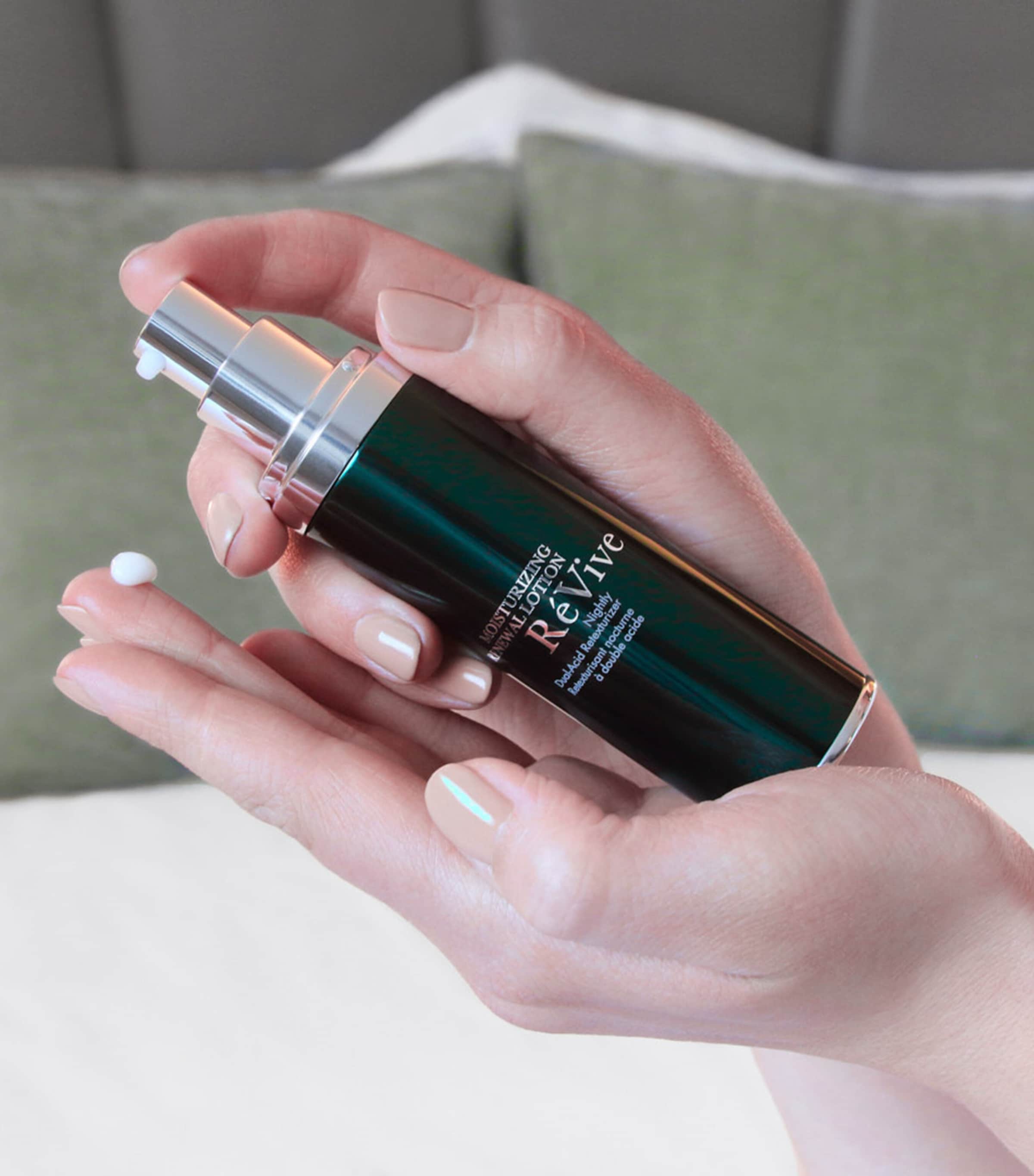 Moisturising Renewal Lotion Nightly Dual-Acid Retexturiser (50ml) NO COLOUR Image 4