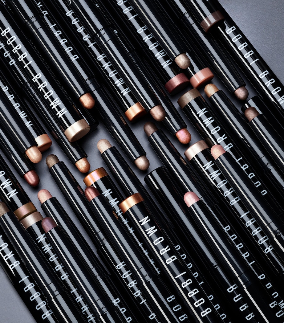 Long-Wear Crème Shadow Stick FOREST Image 8