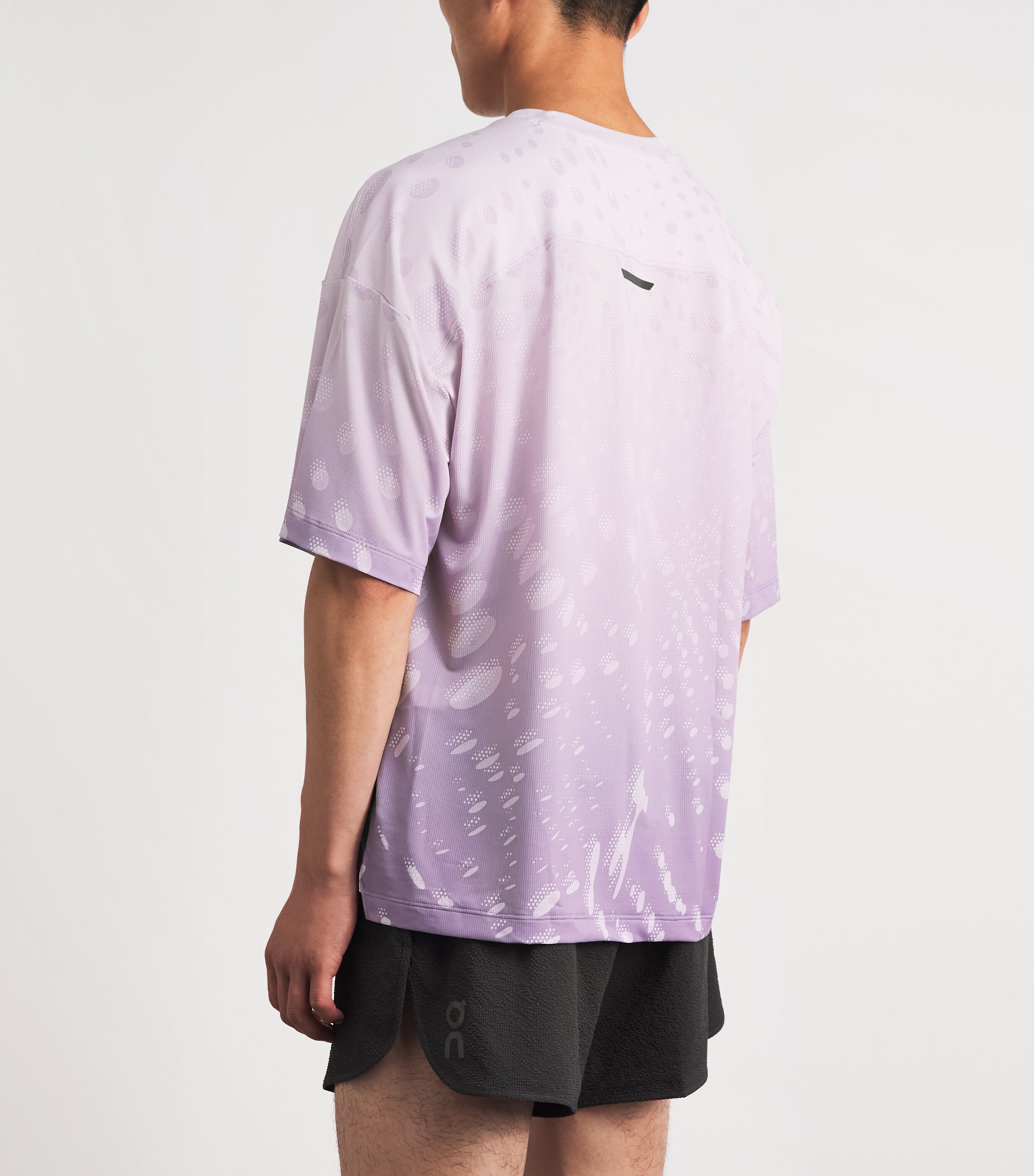 On Mens Performance Volt T-Shirt Verbana Image 5