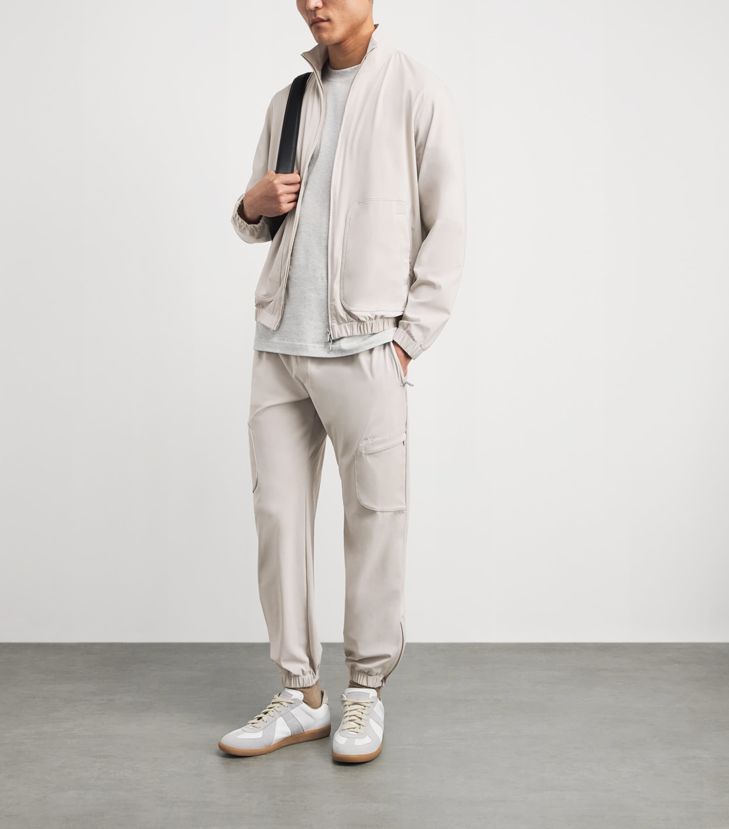 Eleventy Mens Technical Sweatpants Sabbia Image 2