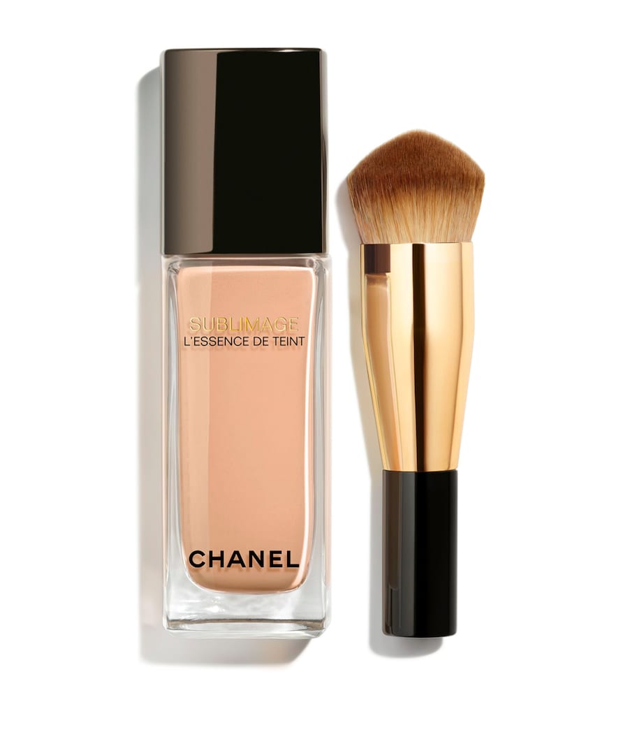 CHANEL SUBLIMAGE L'ESSENCE DE TEINT Ultimate Radiance-Generating Serum Foundation (40ml) BR32 Image 1